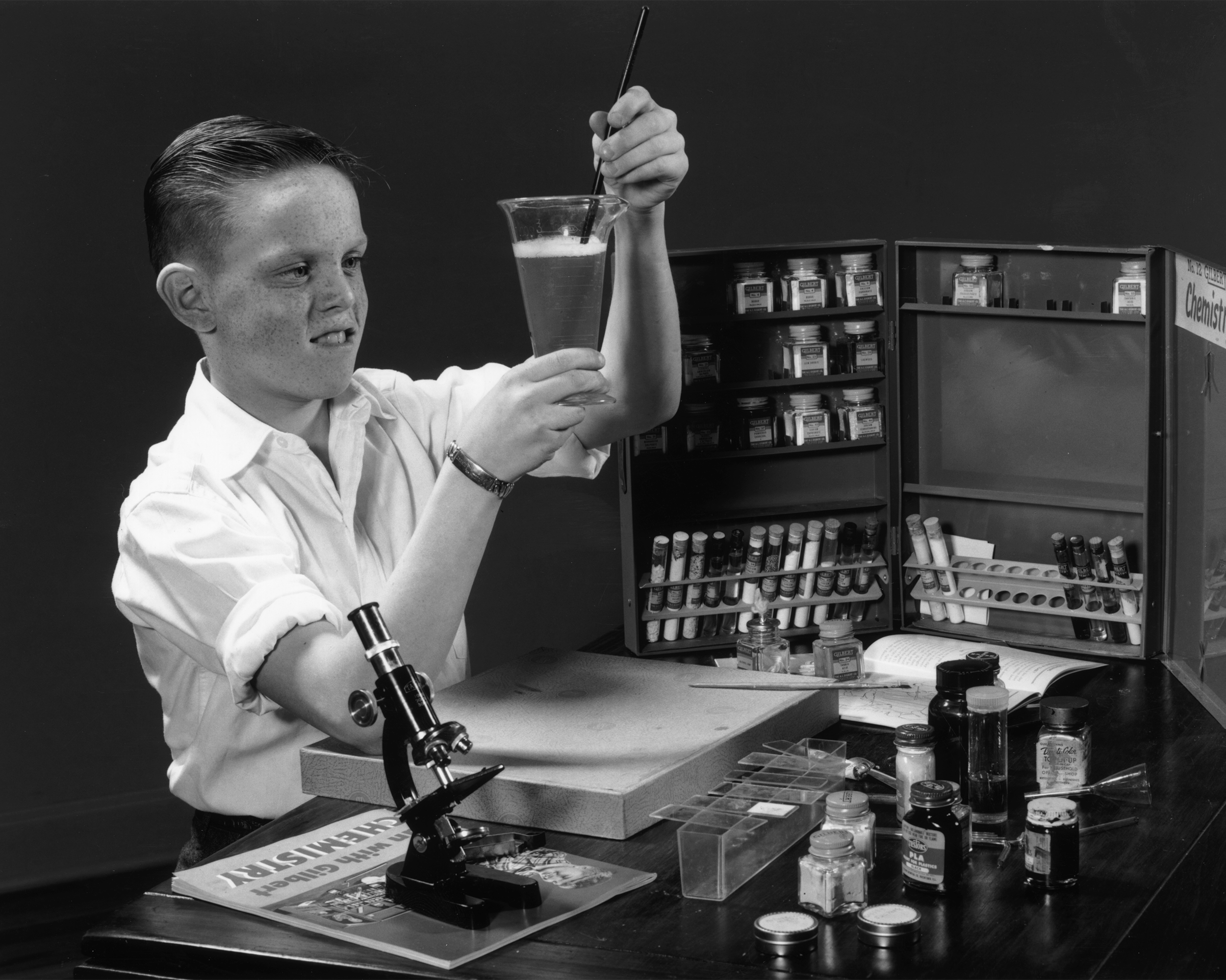 Gilbert Chemistry Set