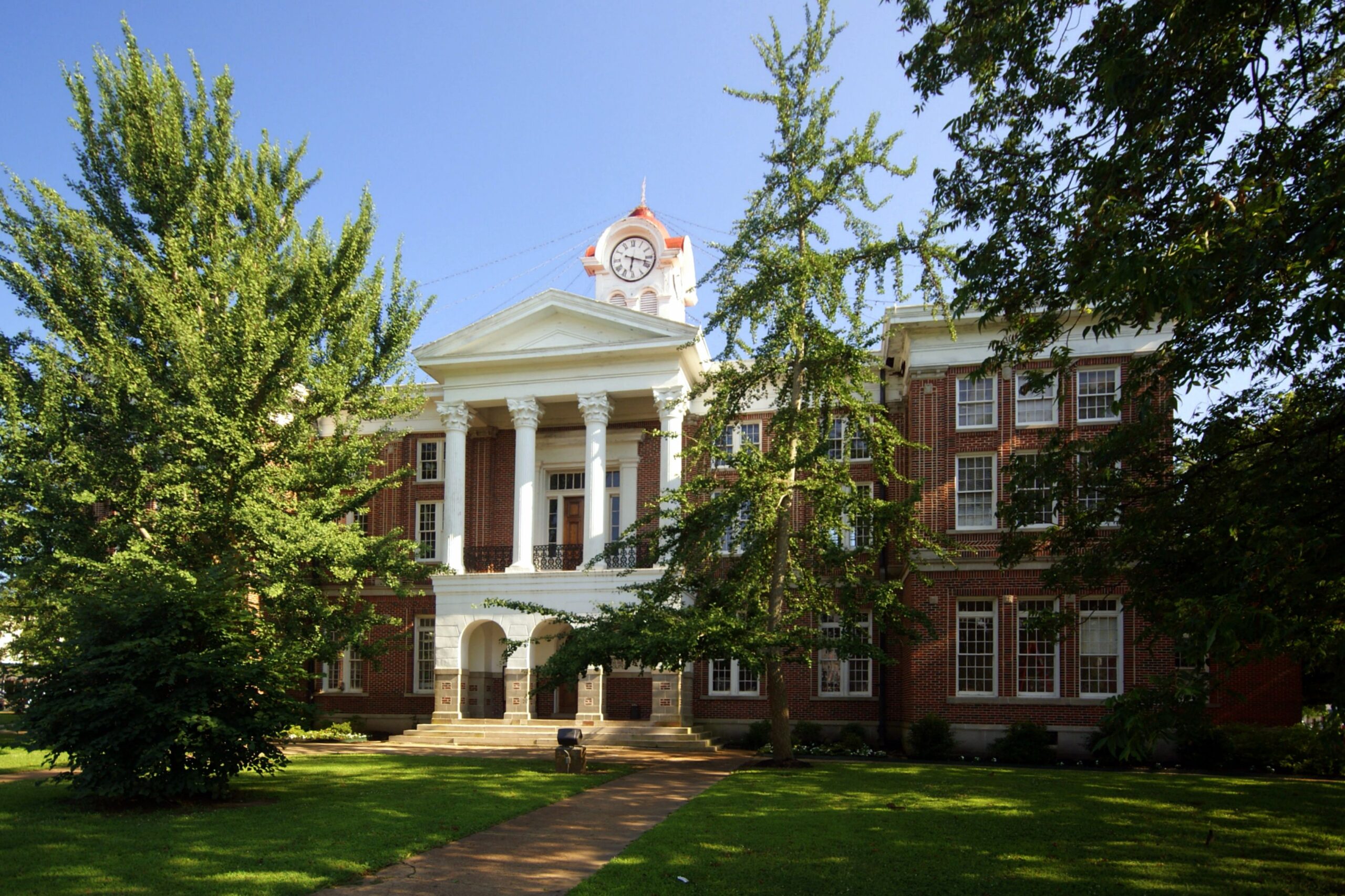 Marshall county courthouse, Holly Springs, Mississippi