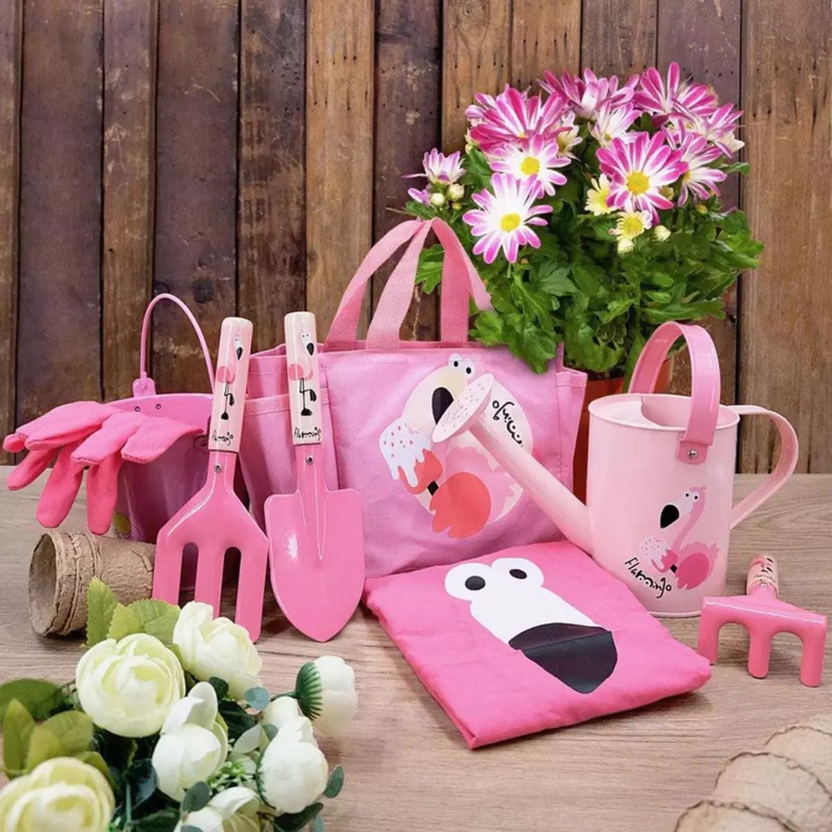 Jardineer Pink Flamingo Kids Gardening Set