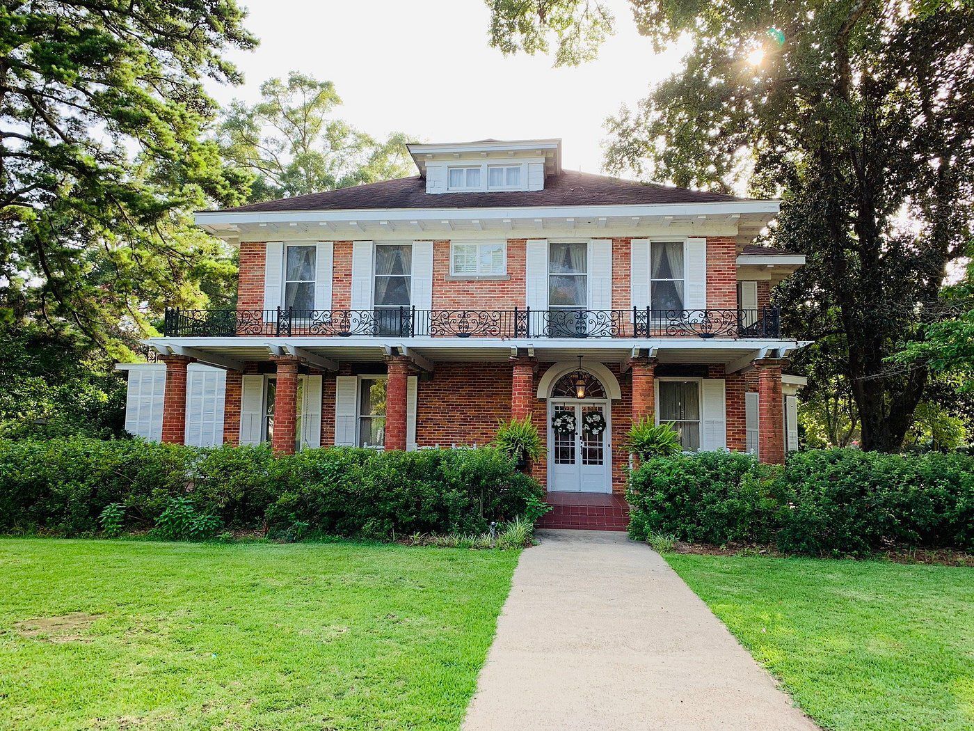 Steel Magnolias House, 320 Jefferson St, Natchitoches, LA 71457