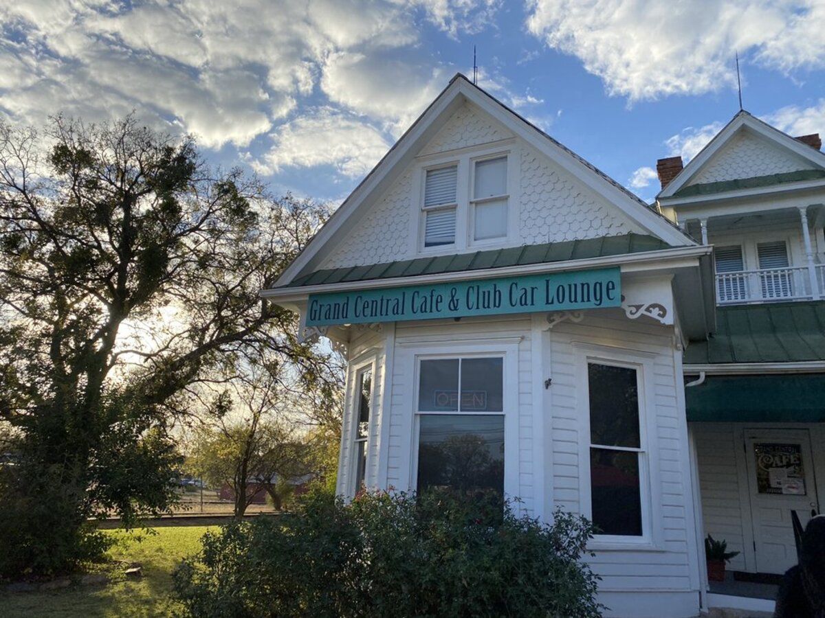 Texas Chainsaw Massacre House, Grand Central Cafe, 1010 King Ct, Kingsland, TX 78639