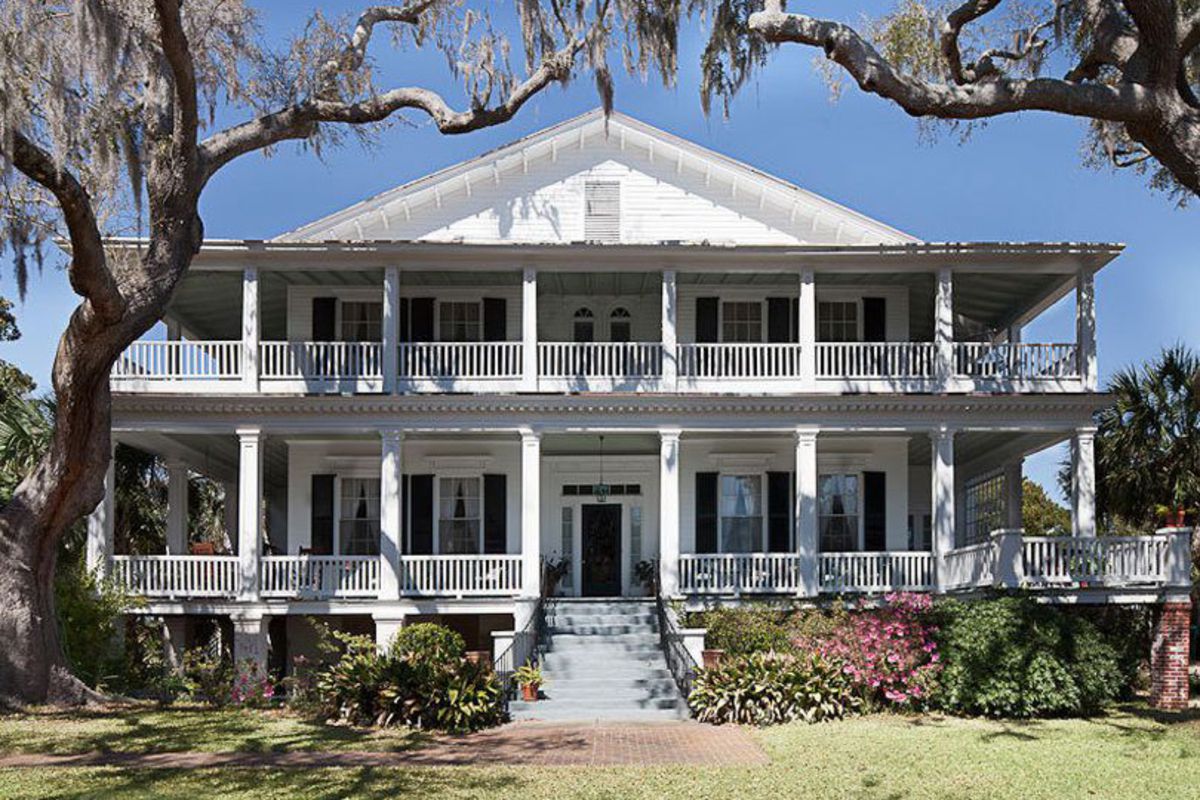 The Big Chill House, 1 Laurens St, Beaufort, SC 29902