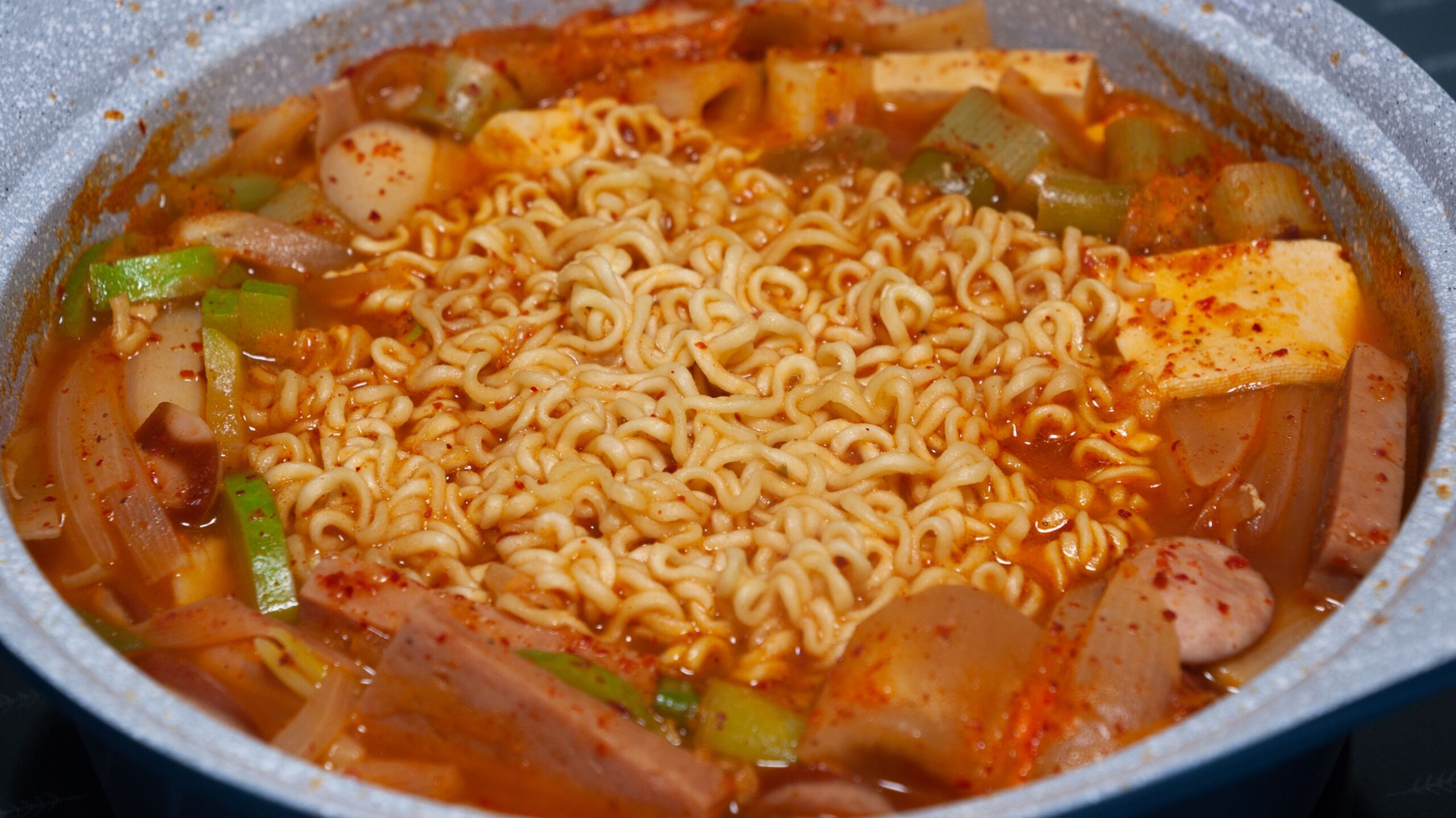 Korean Army base stew, Budaejjigae
