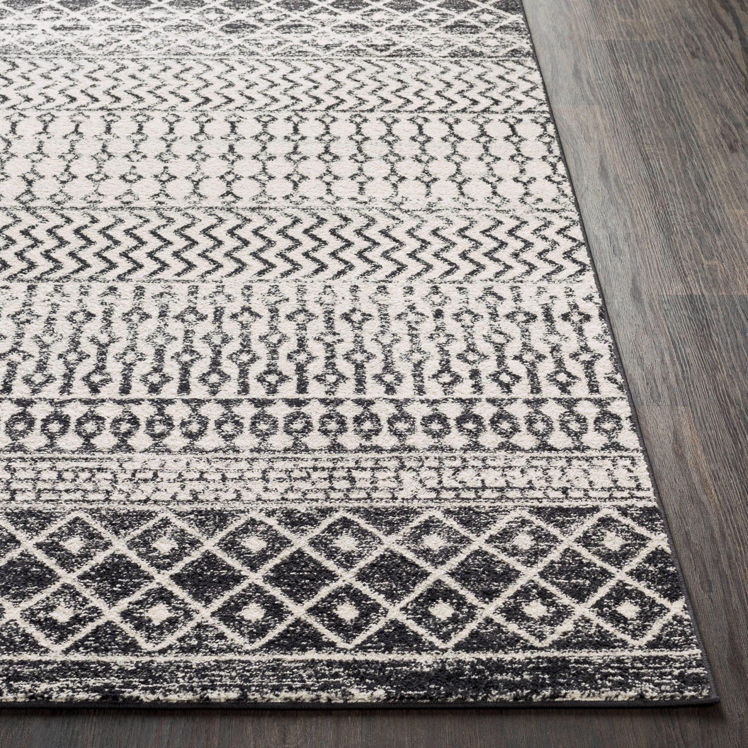Surya Elaziz 5' x 8' Area Rug