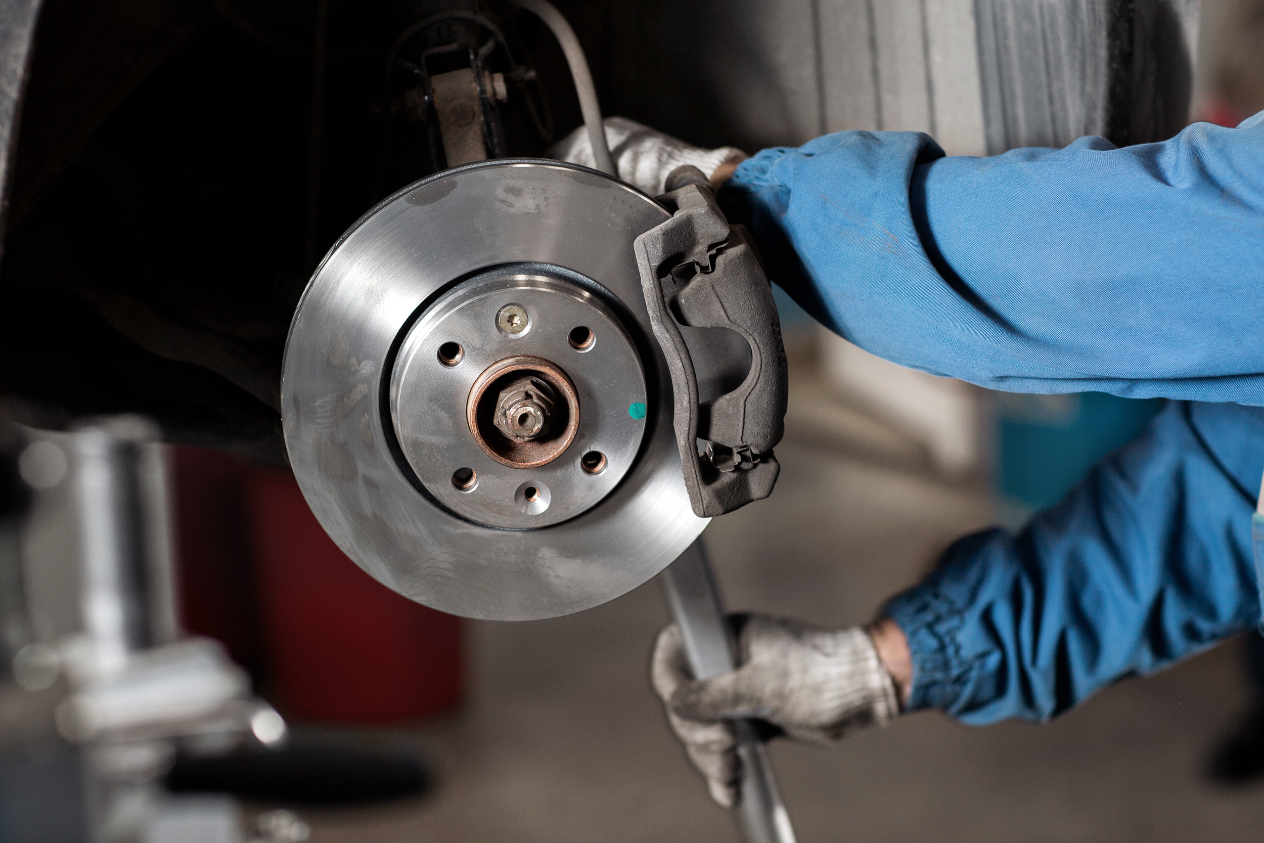 Replacing a brake pad