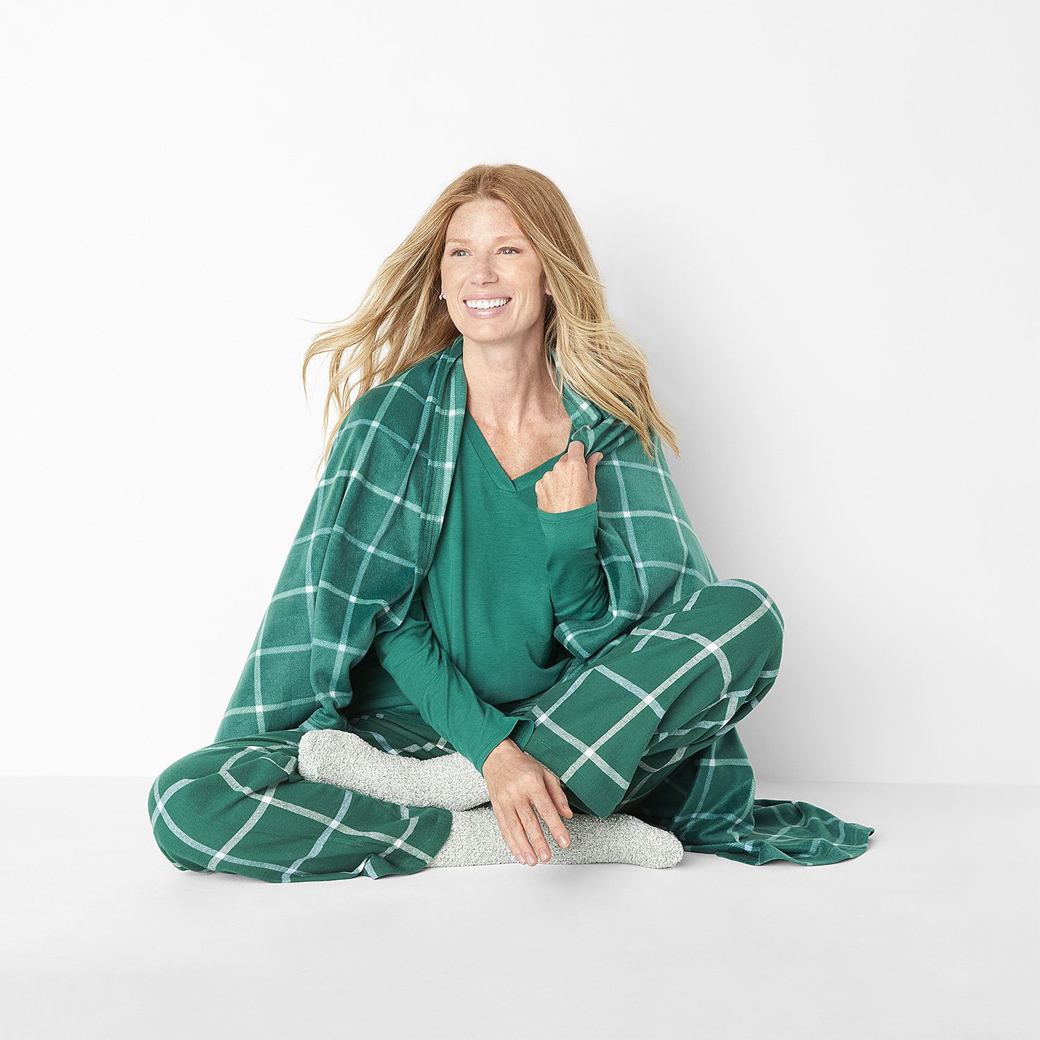 Liz Claiborne 4-Piece PJ Set