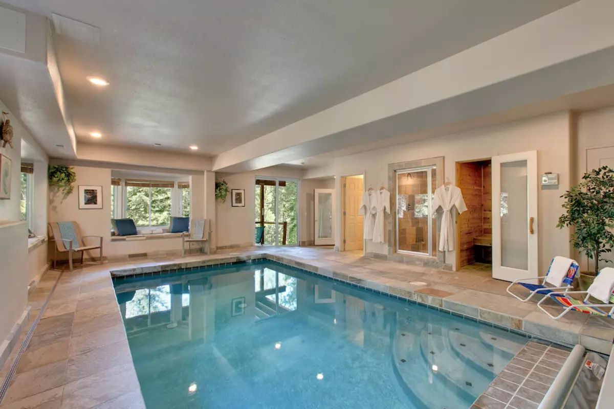7 Rooms with Beds, Game Room, and Indoor Heated Pool, Country Club Estates, California