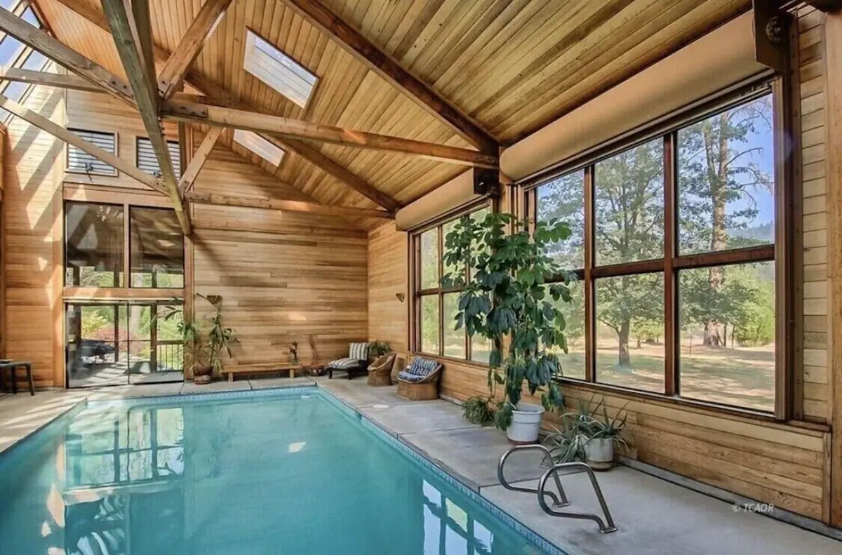 River Retreat Plus Indoor Pool & Hot Tub, Lewiston, California