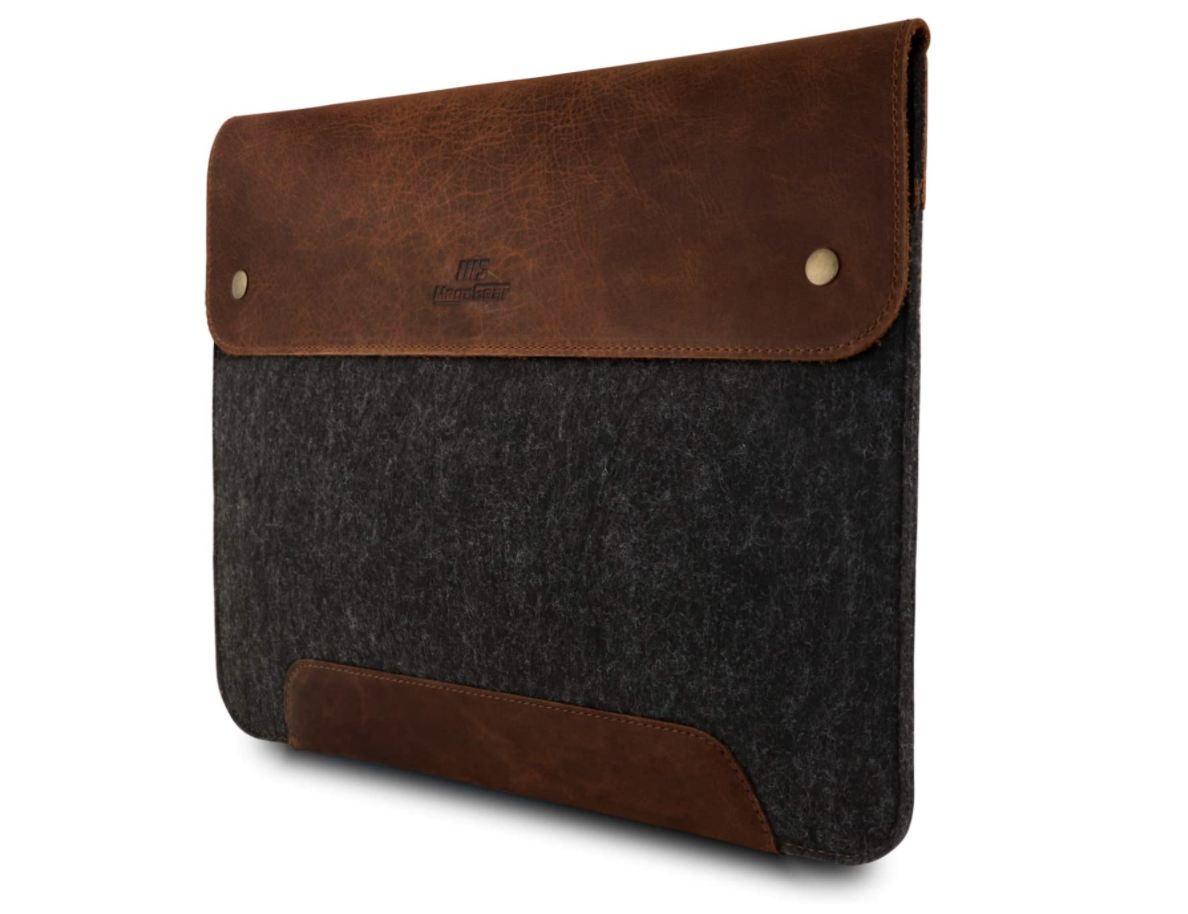 MegaGear Fine Leather and Fleece Sleeve Bag