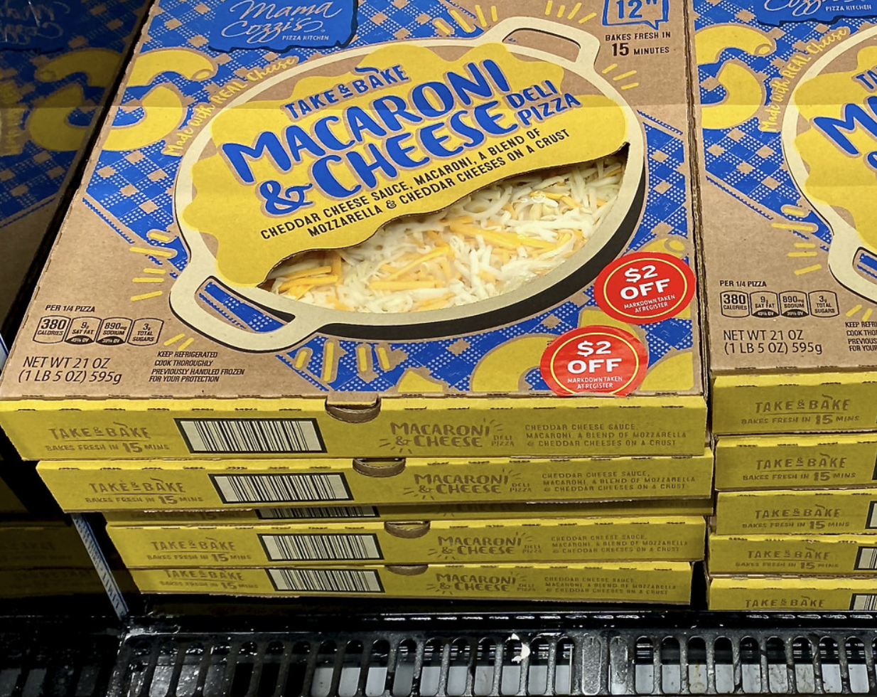 Macaroni and Cheese Pizza