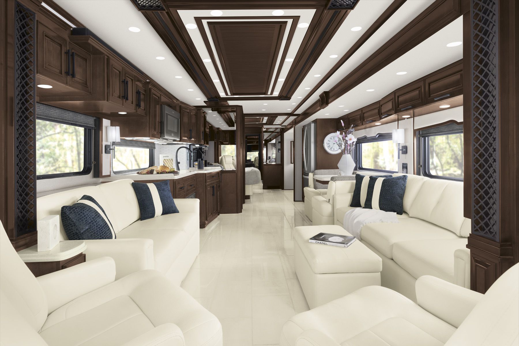 Inside LondonAire RV