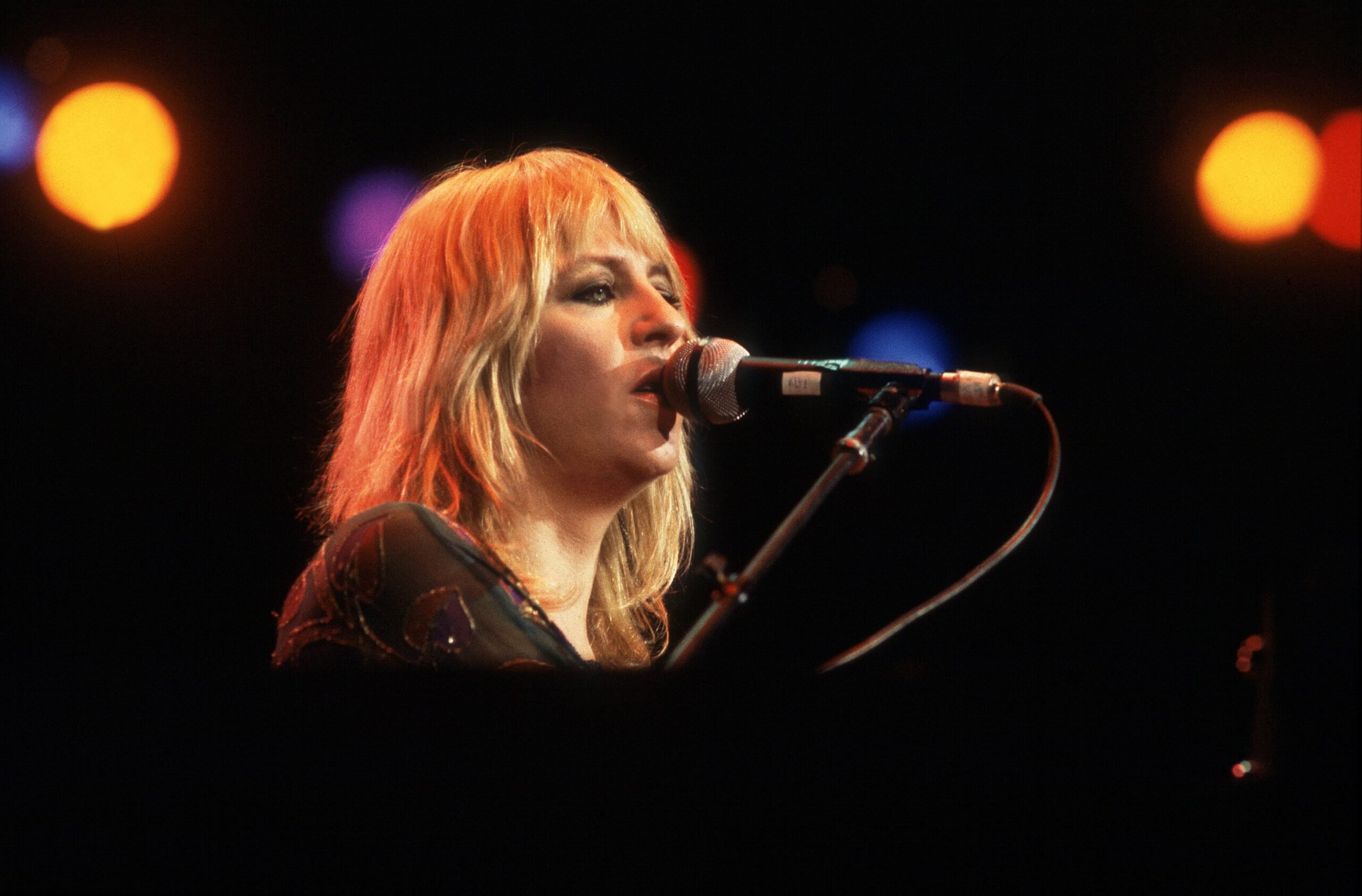 British musician Christine McVie, of the group Fleetwood Mac, performs onstage at the Alpine Valley Music Theater, East Troy, Wisconsin, July 19, 1978.