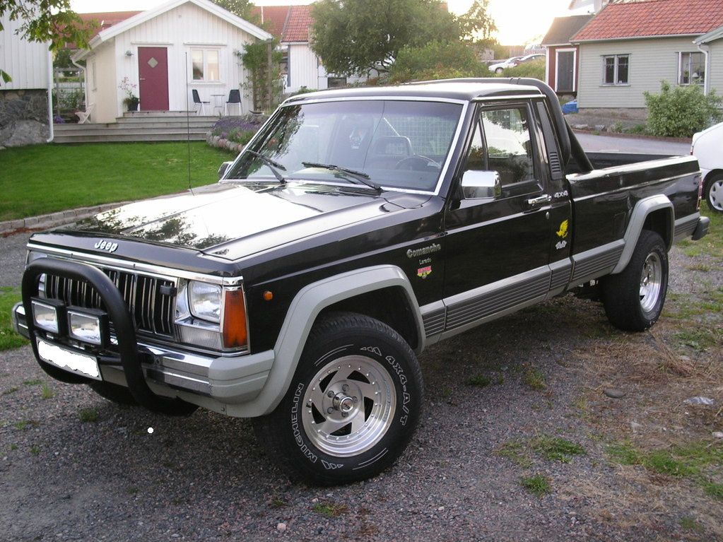 1988 Jeep Comanche Laredo