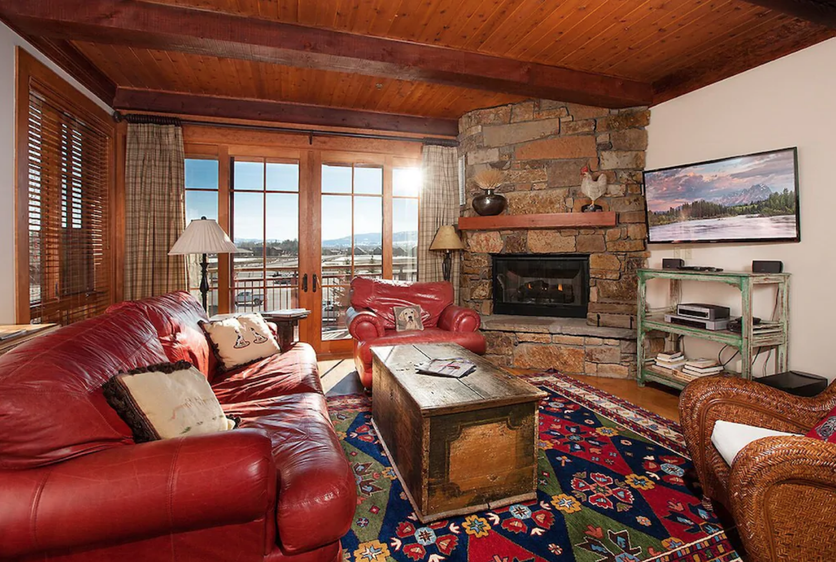 Ski-In/Ski-Out Luxury Condo