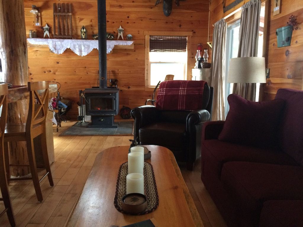 Adirondack Riverfront Cabin: More