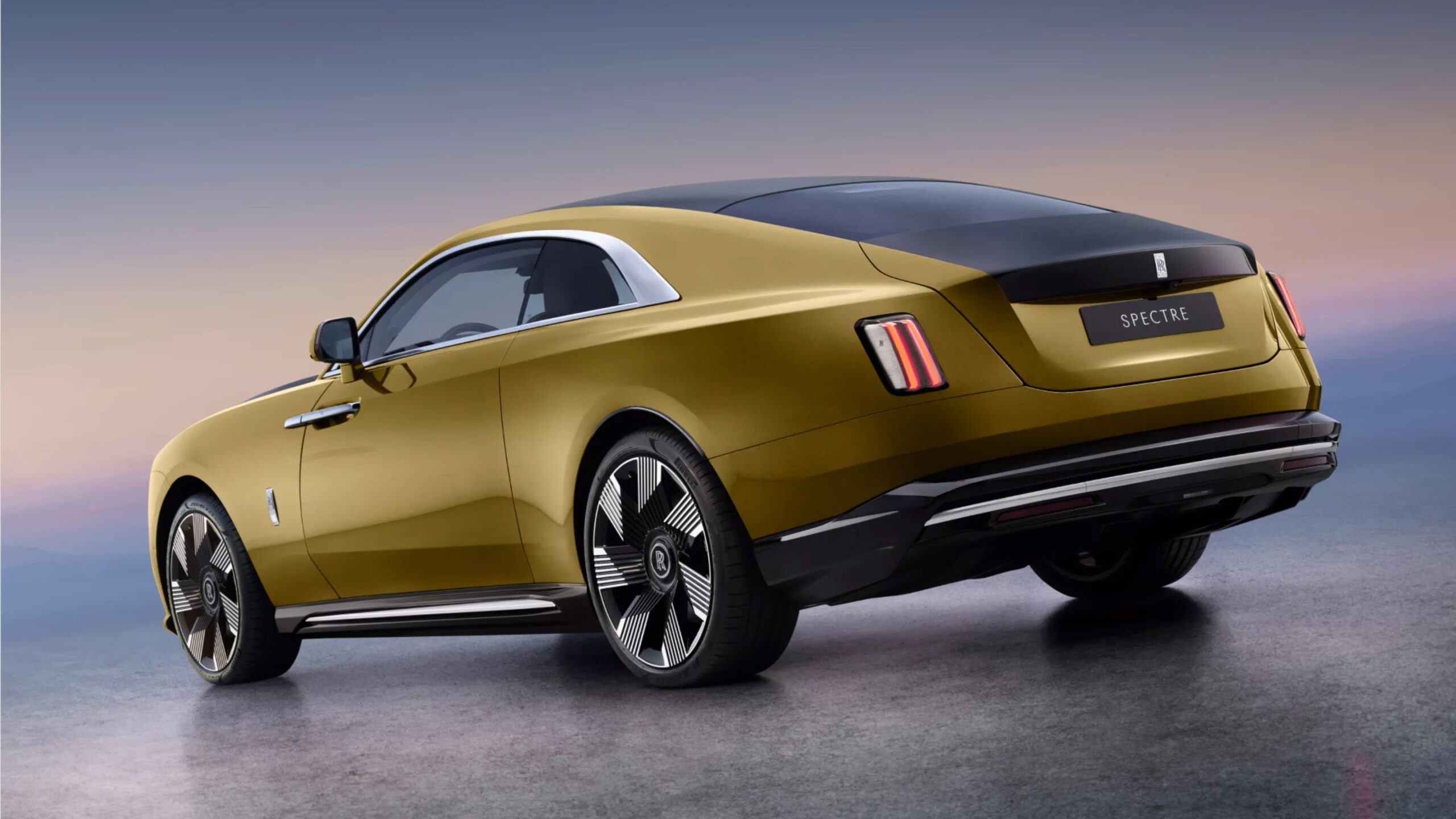 Gold Rolls-Royce Spectre
