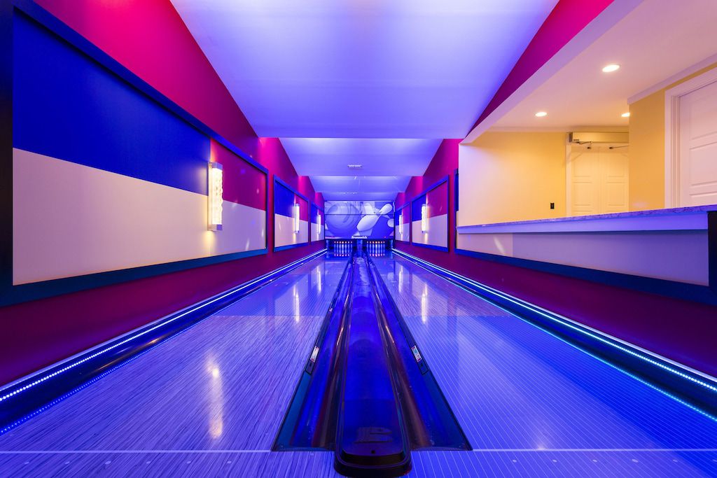 Florida Boredom-Buster: Bowling Alley and Home Cinema