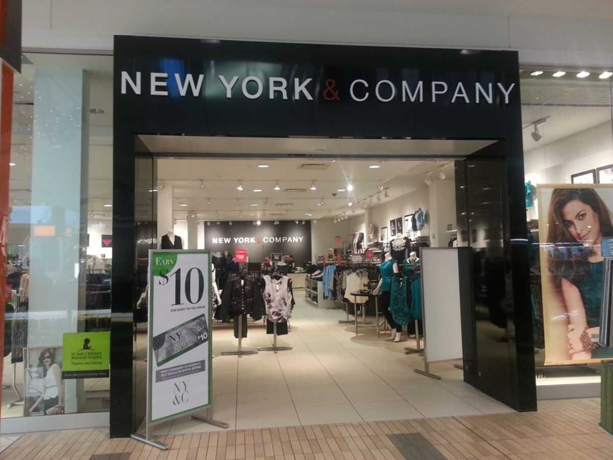 Front exterior of New York & Company retail store, Charlotte, North Carolina in Northlake Mall, 2013