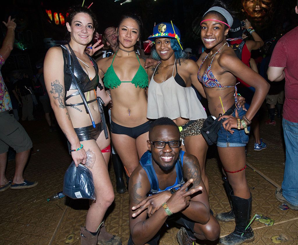 TomorrowWorld (2015)