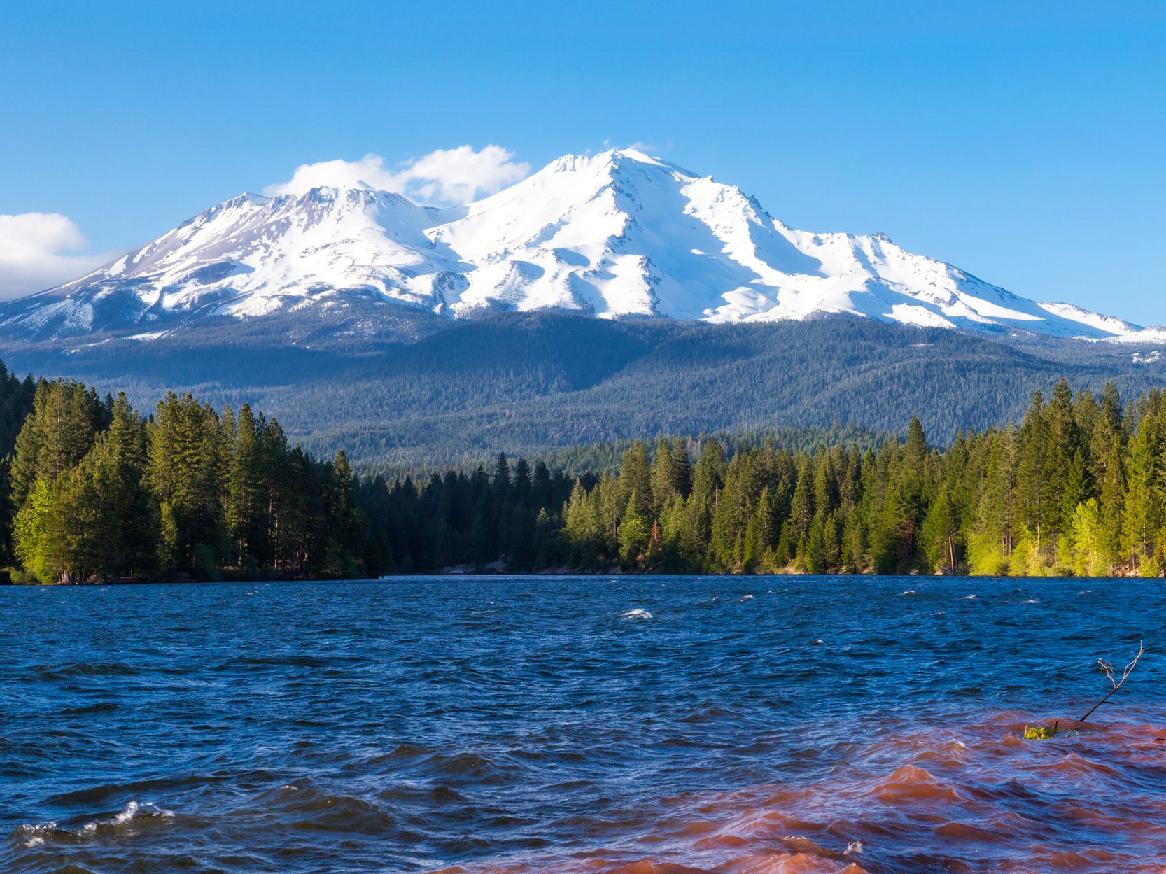 Panorama of Lake Siskiyou, with Mt Shasta in the background.