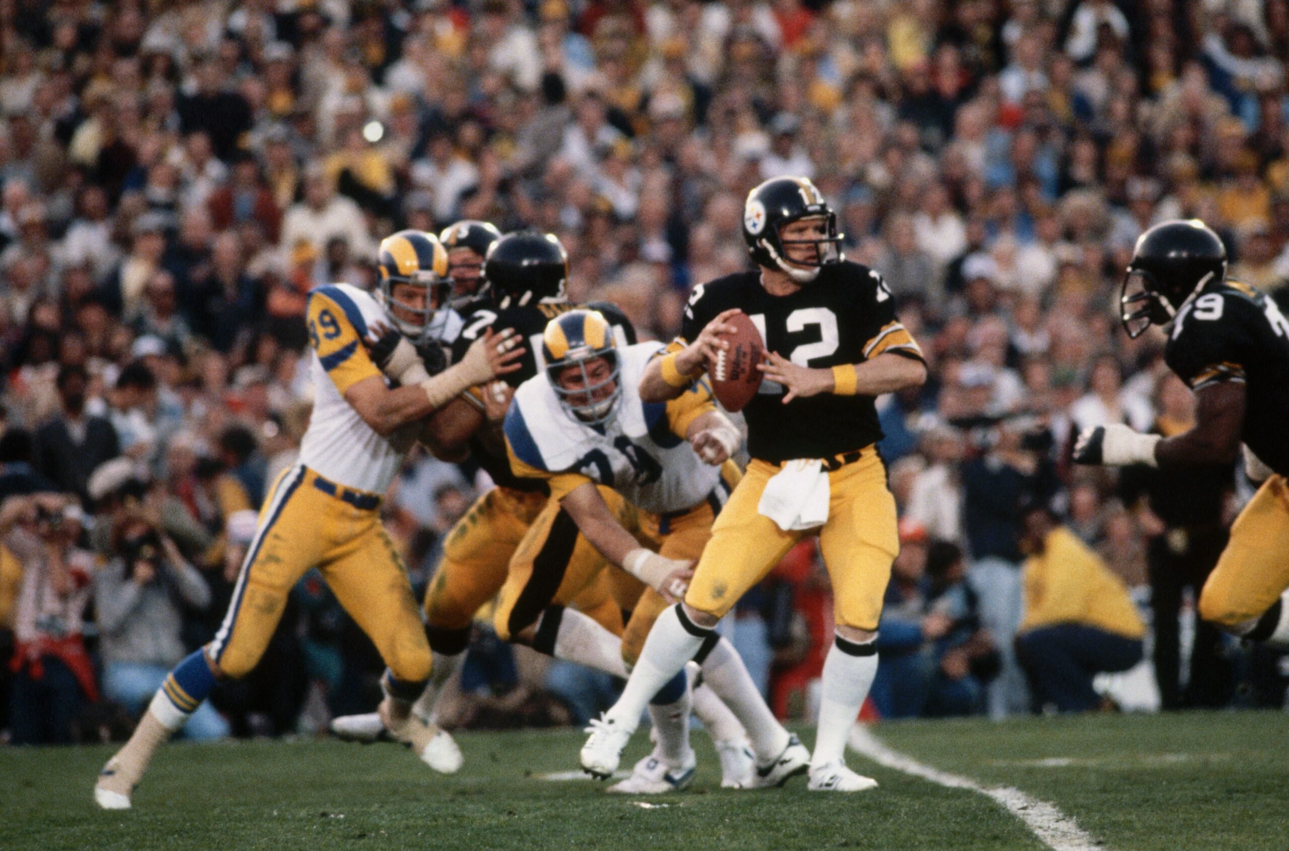 The Steelers and Rams in the 1980 Superbowl.