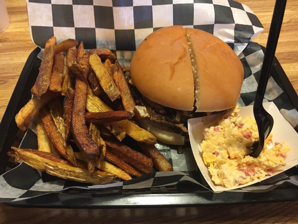 Ike’s Korner Grille