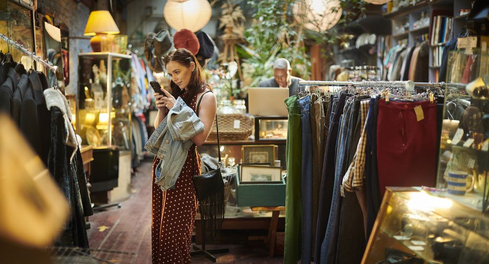 second hand clothes shop