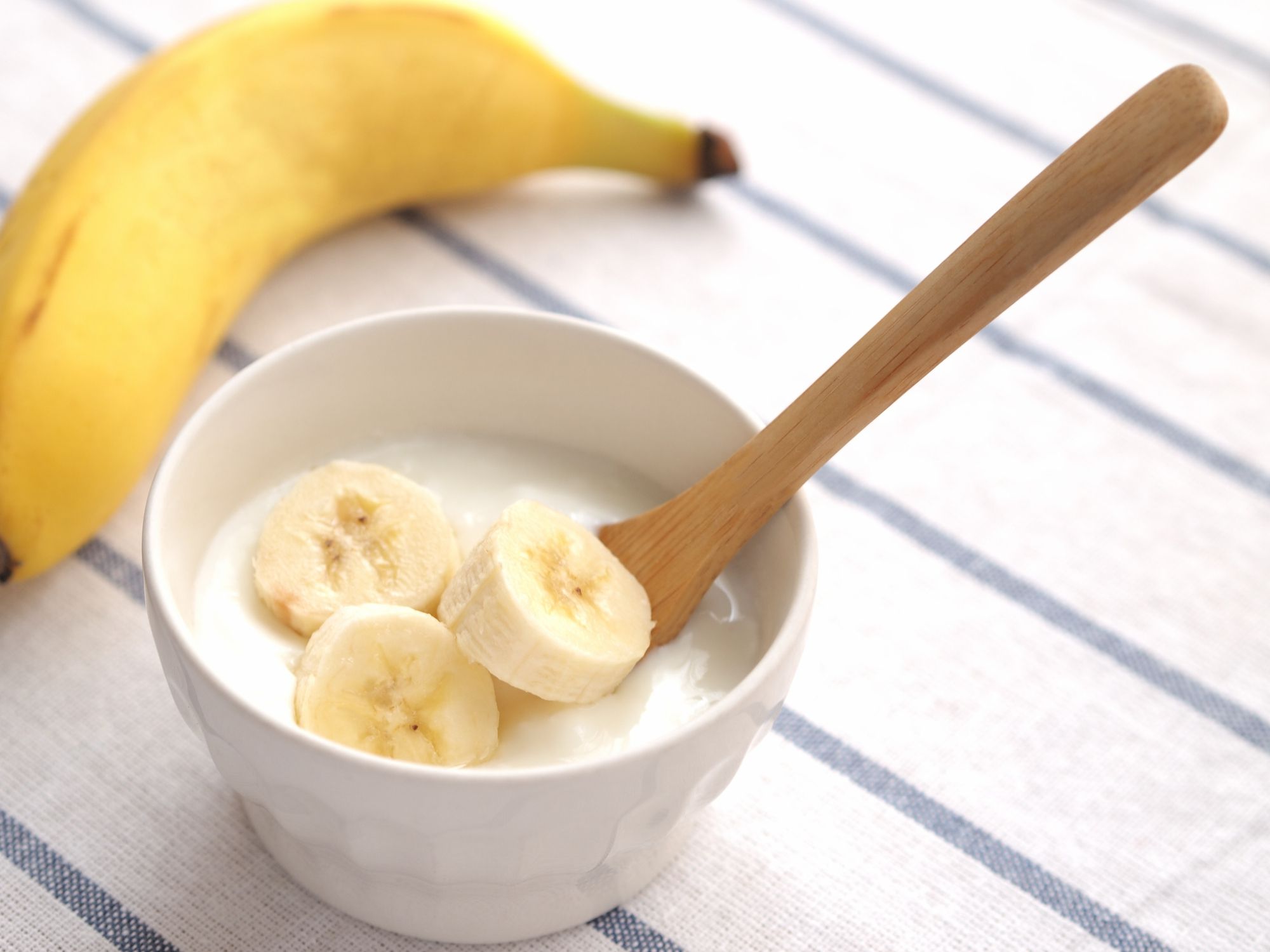 yogurt and banana