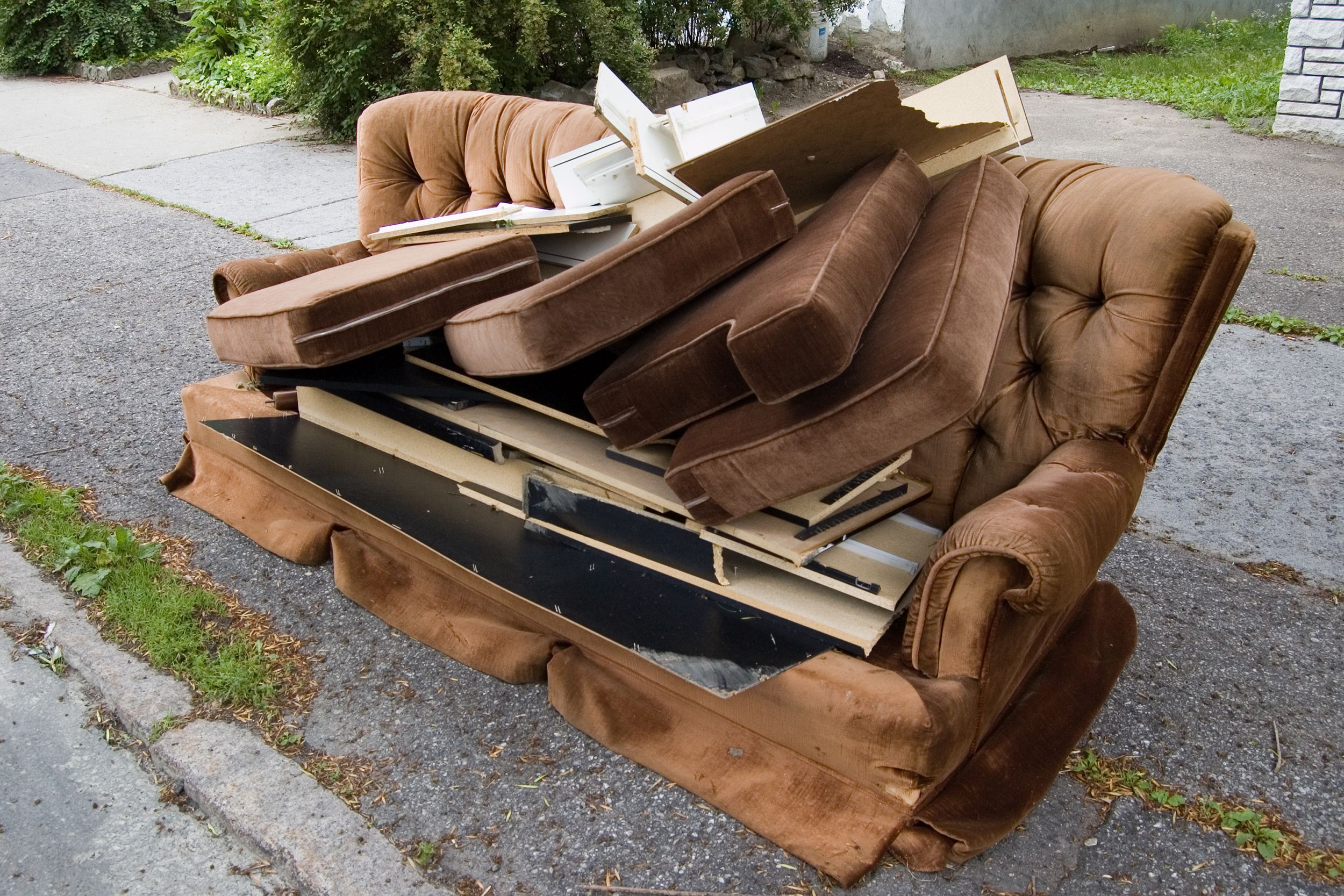 curbside pickup for couch available for refurbishment