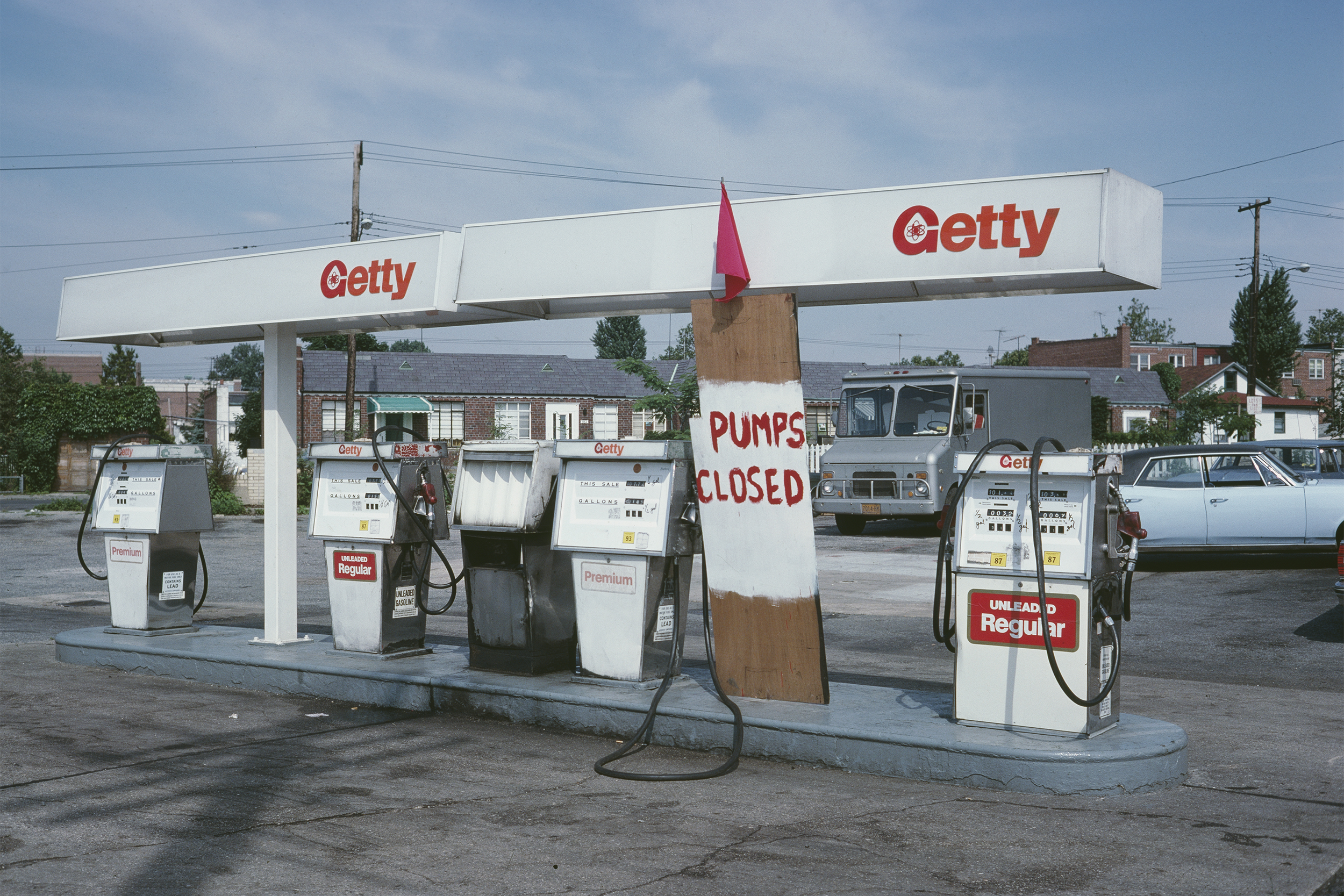 1975 gas station