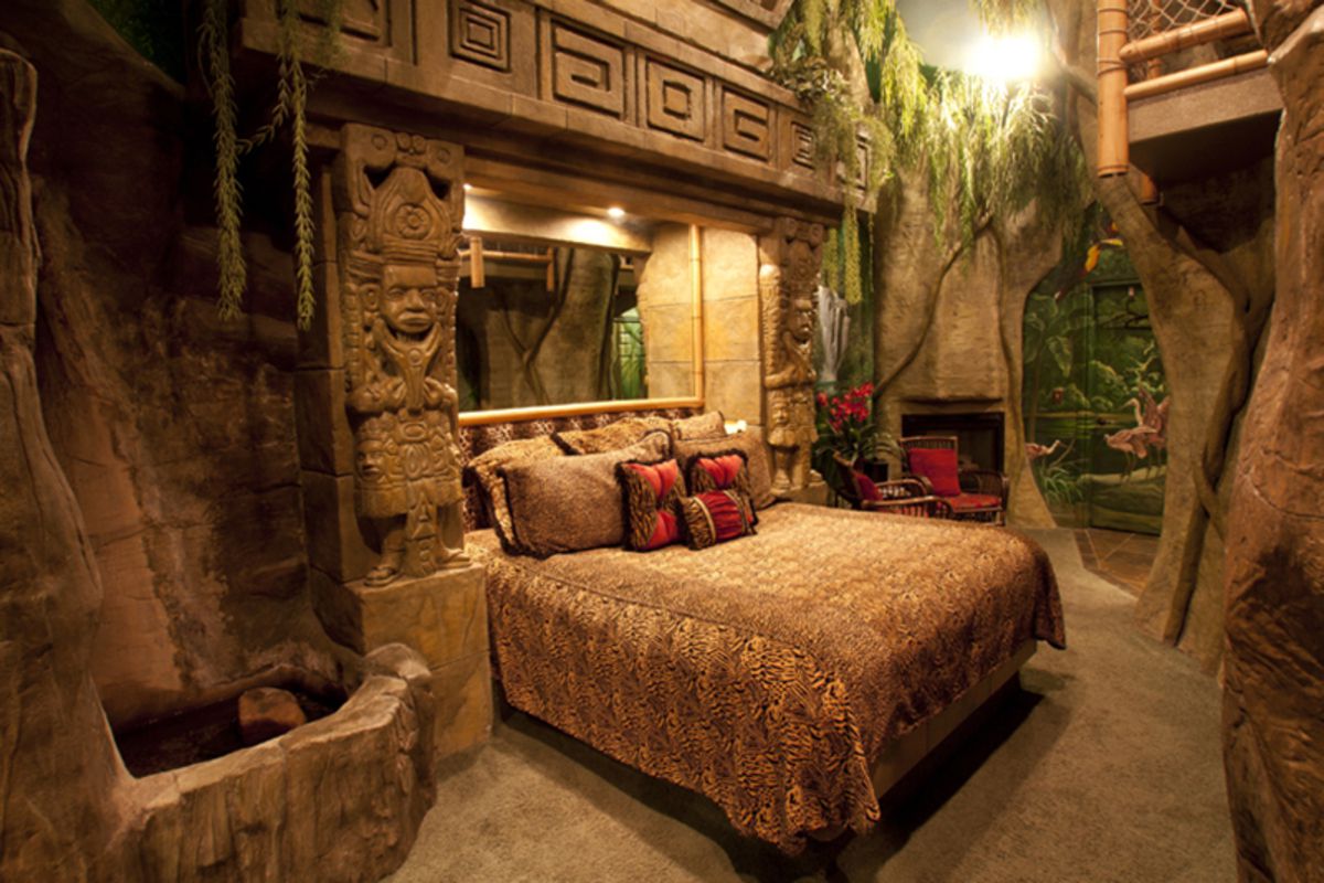 Interior of Mayan Rainforest Suite of Black Swan Inn, Pocatello, Idaho