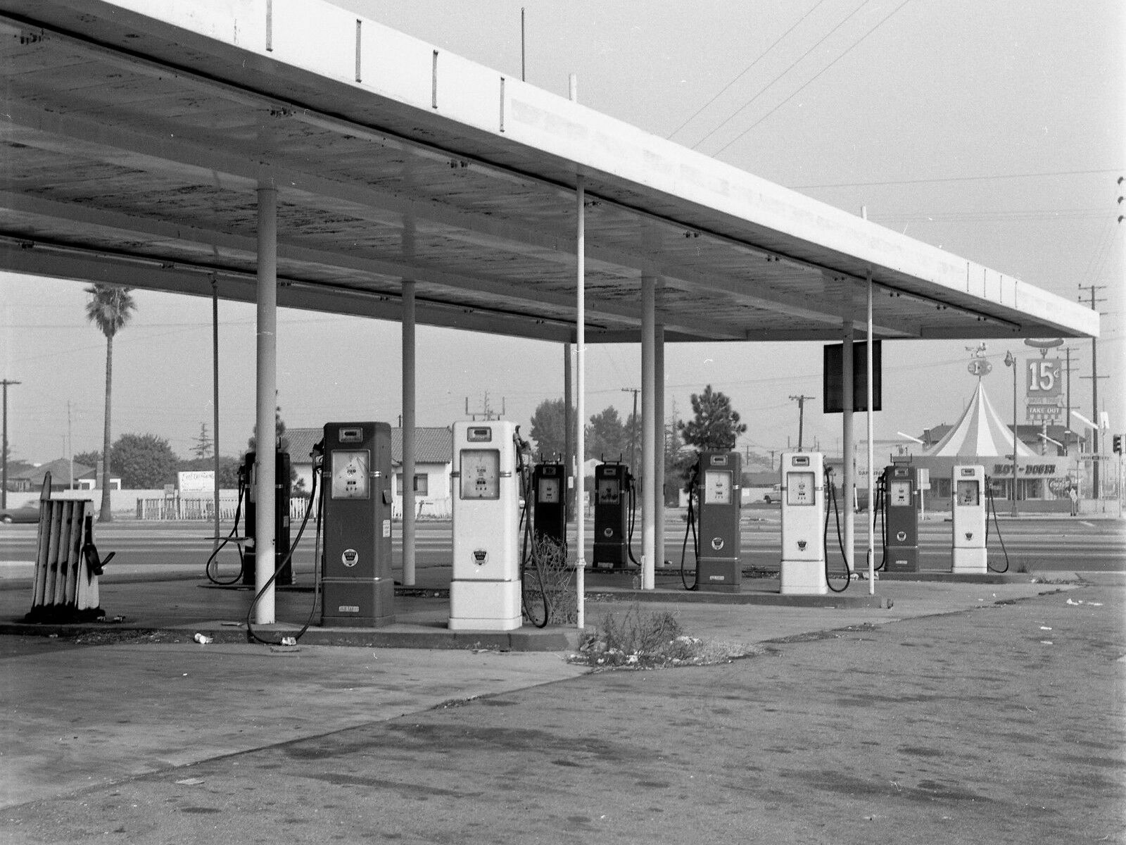 1968 Gas Station