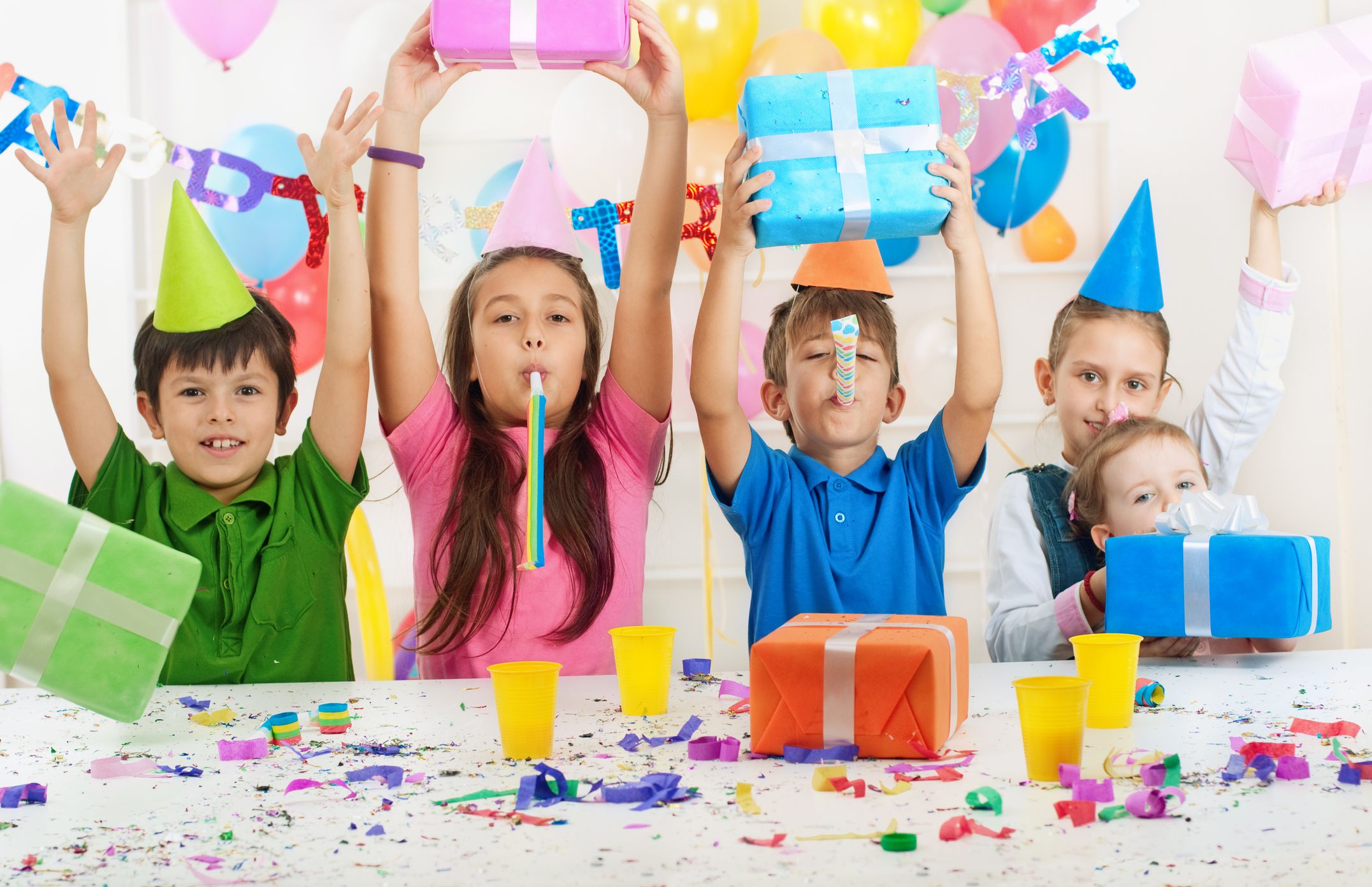 A group of children at a birthday party