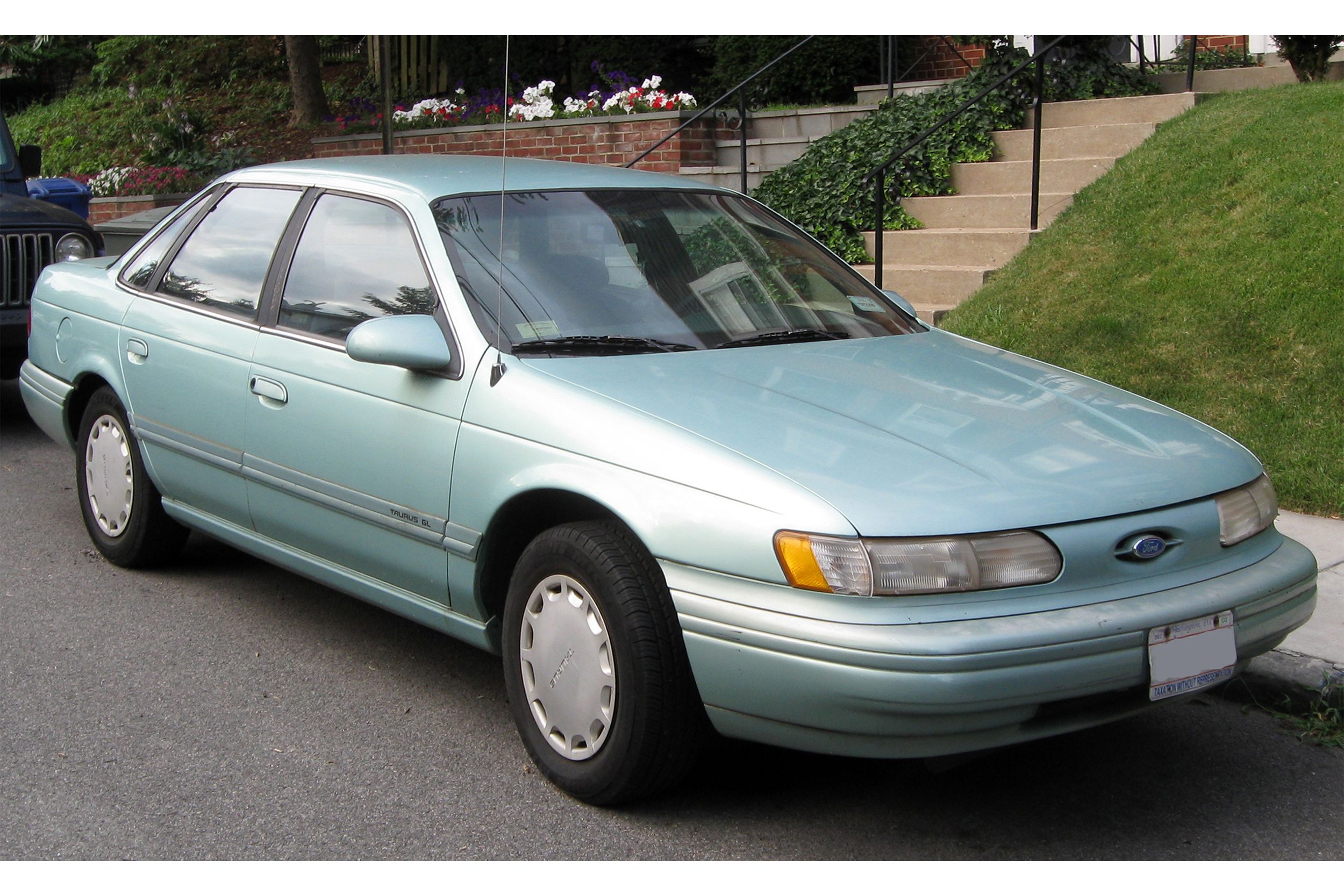 1994: FORD TAURUS