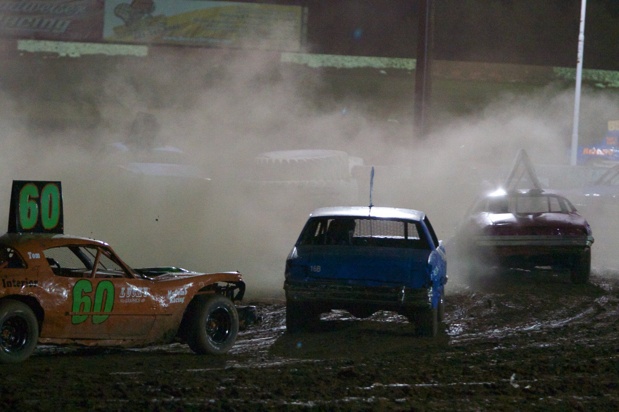 Fans flock to Figure 8 Races