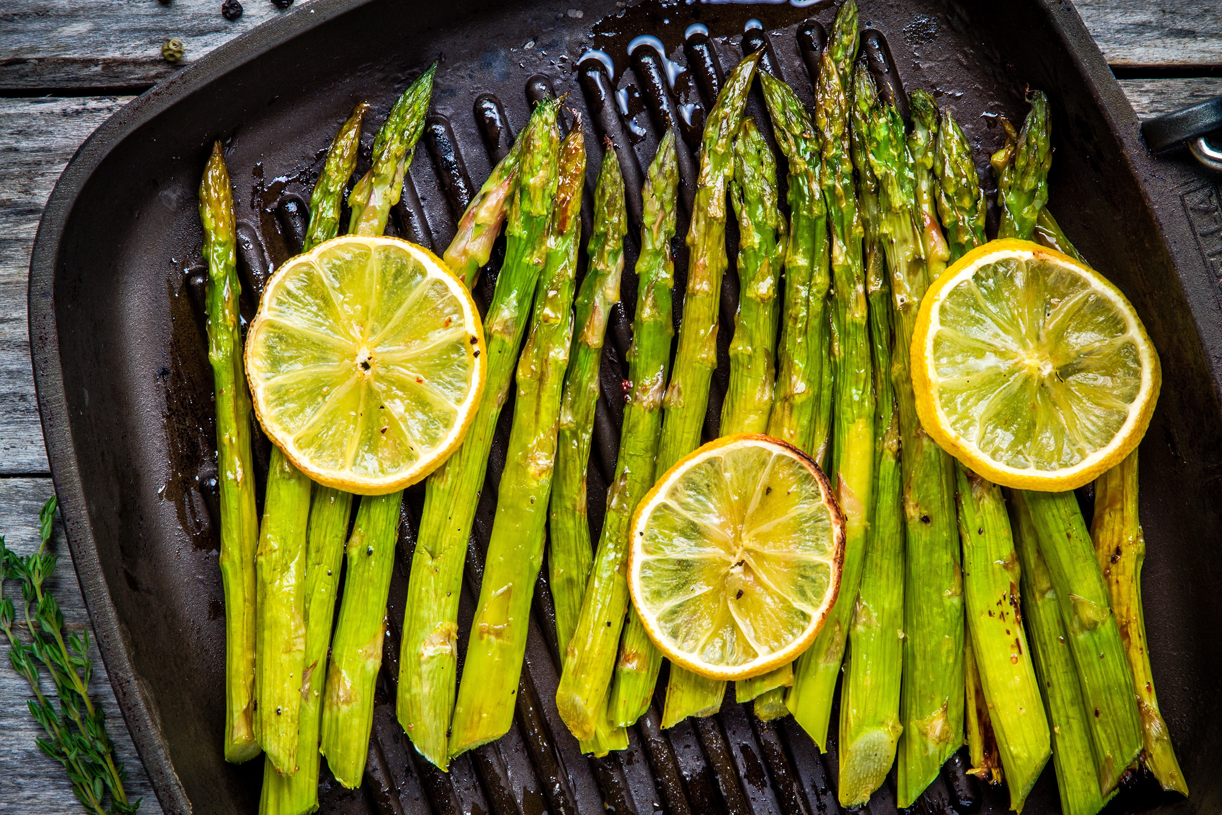 Grilled Asparagus Salad