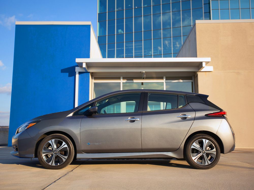 2022 Nissan Leaf S