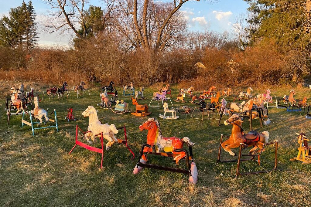 Massachusetts: Ponyhenge
