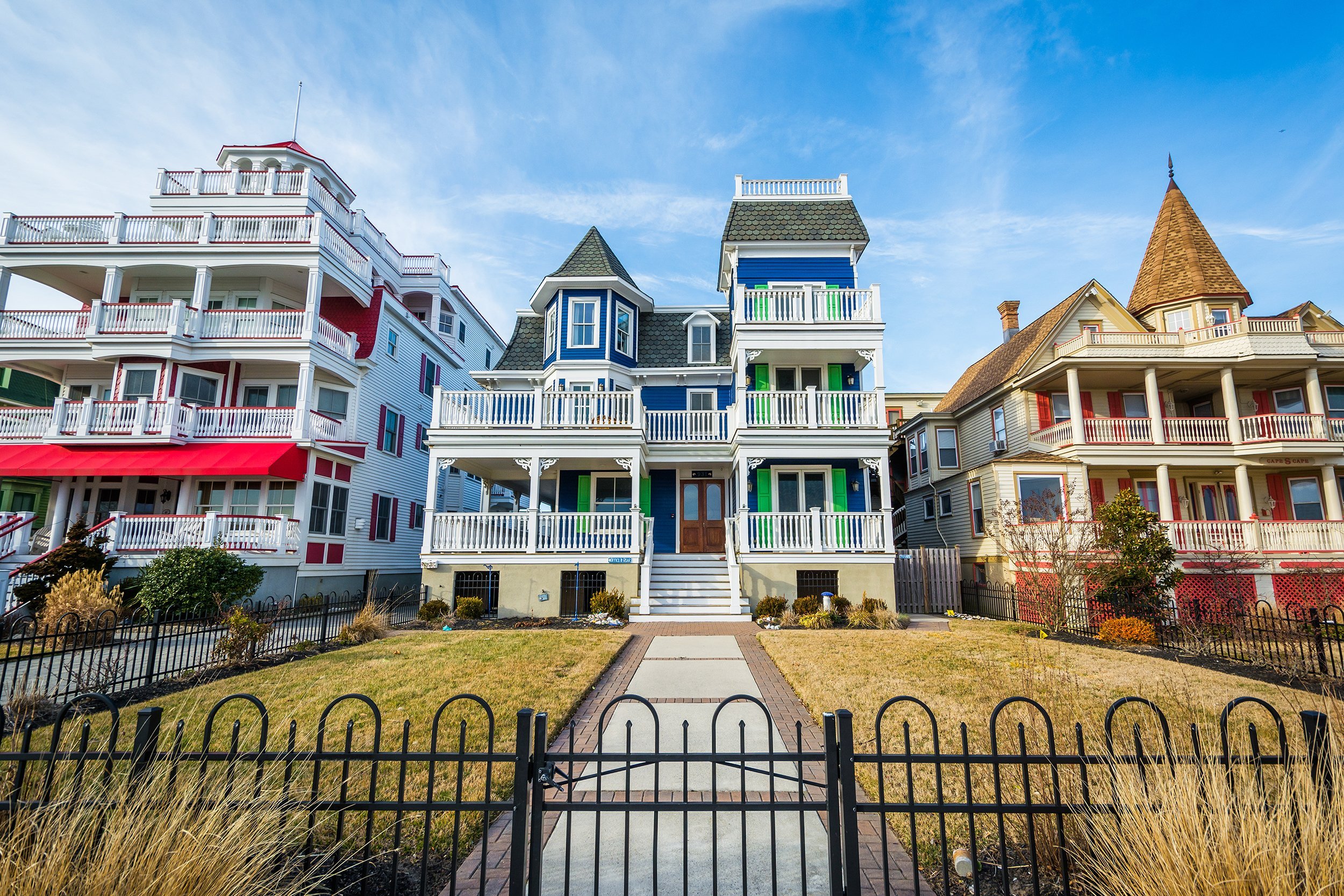 houses along Beach Avenue in Cape May, New Jersey