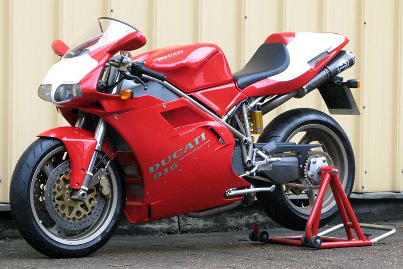 Ducati 916