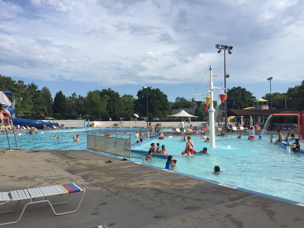 Lawrence Aquatic Center, Lawrence, Kansas