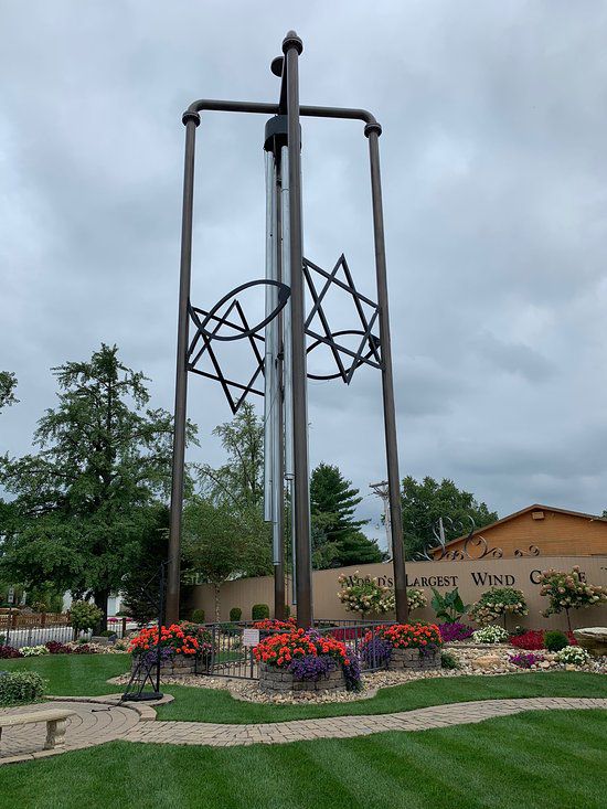 Illinois: World’s Largest Wind Chimes
