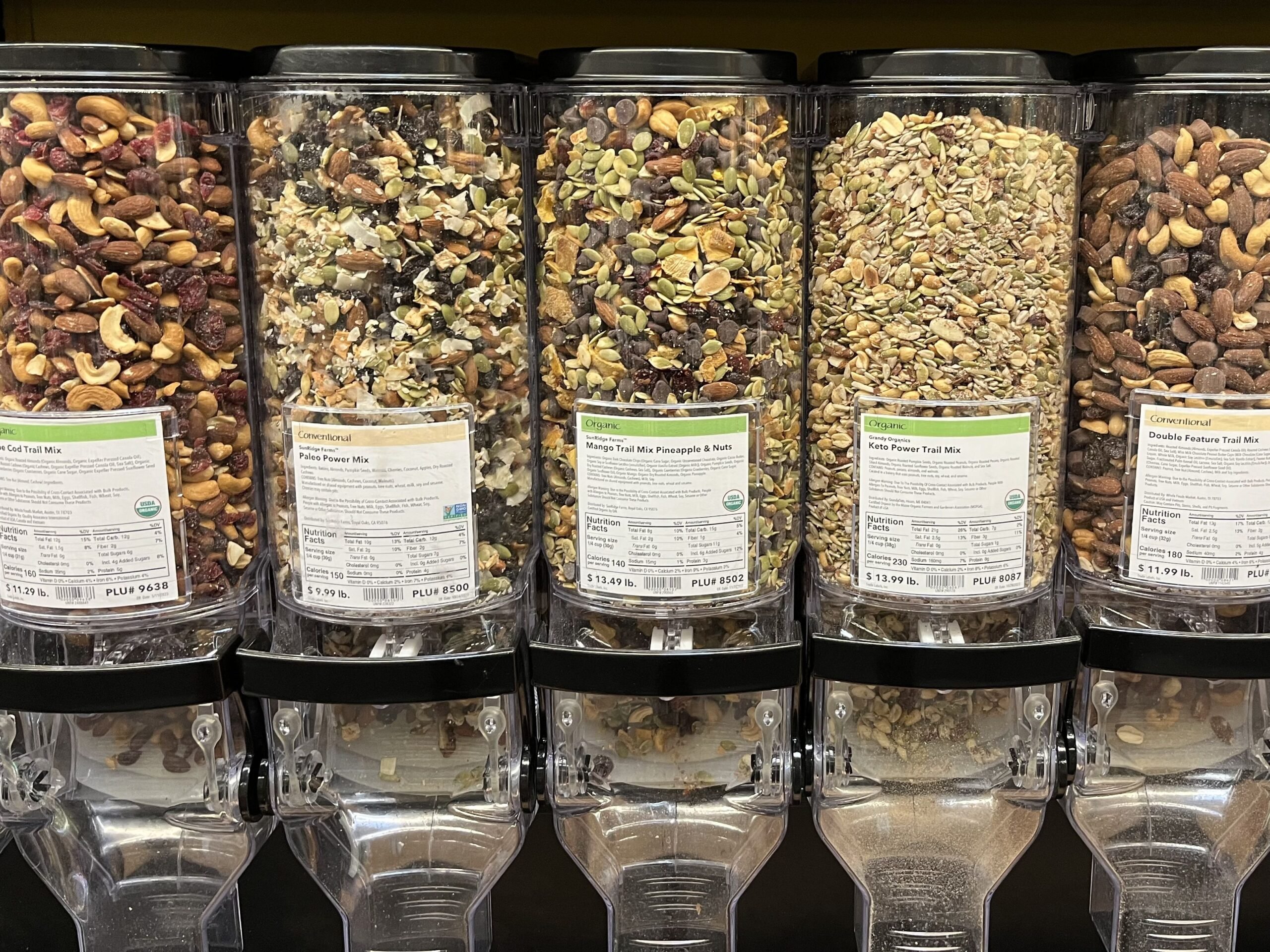 whole foods trail mix in bulk