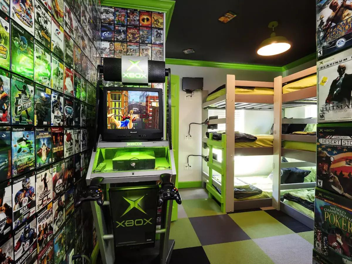 Xbox/PlayStation Console Games Bedroom, 10 Acre Game-Filled Mansion, Lake County, Florida