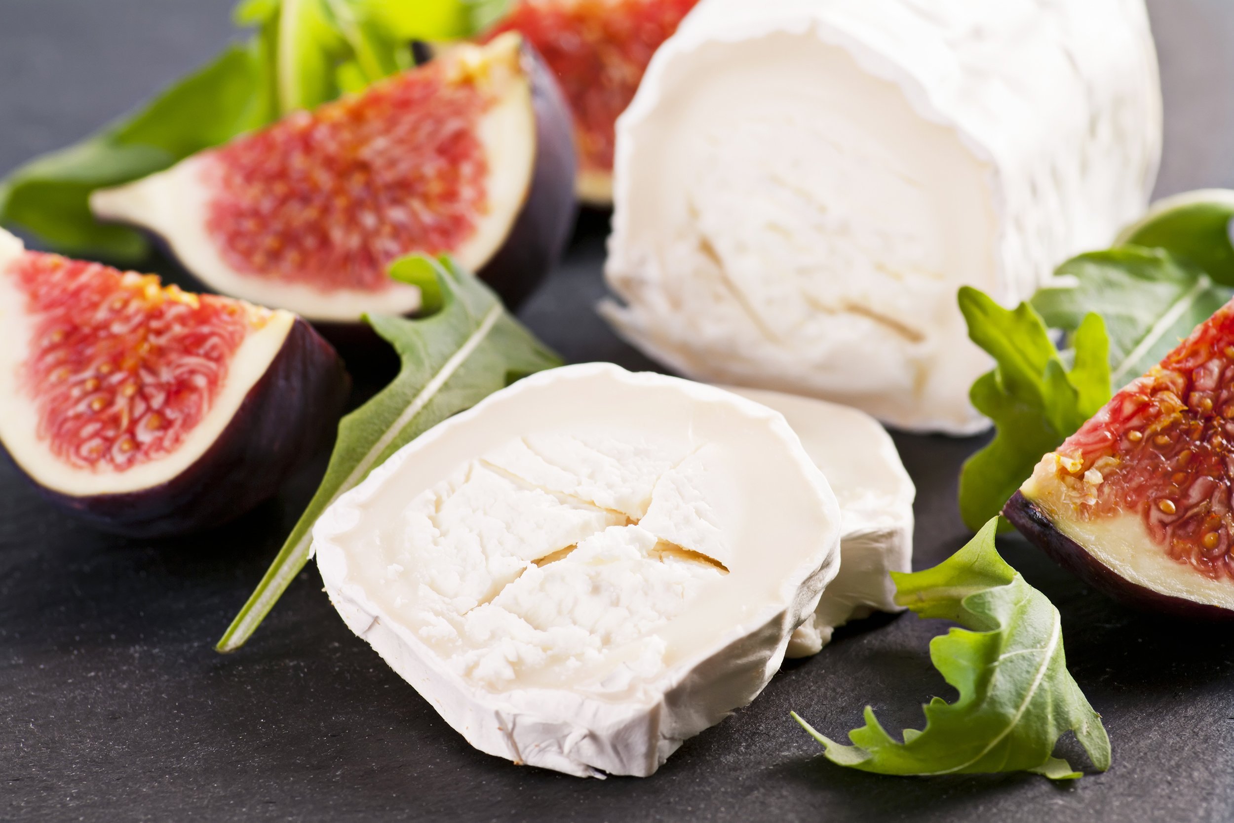 Grilled Figs with Goat Cheese