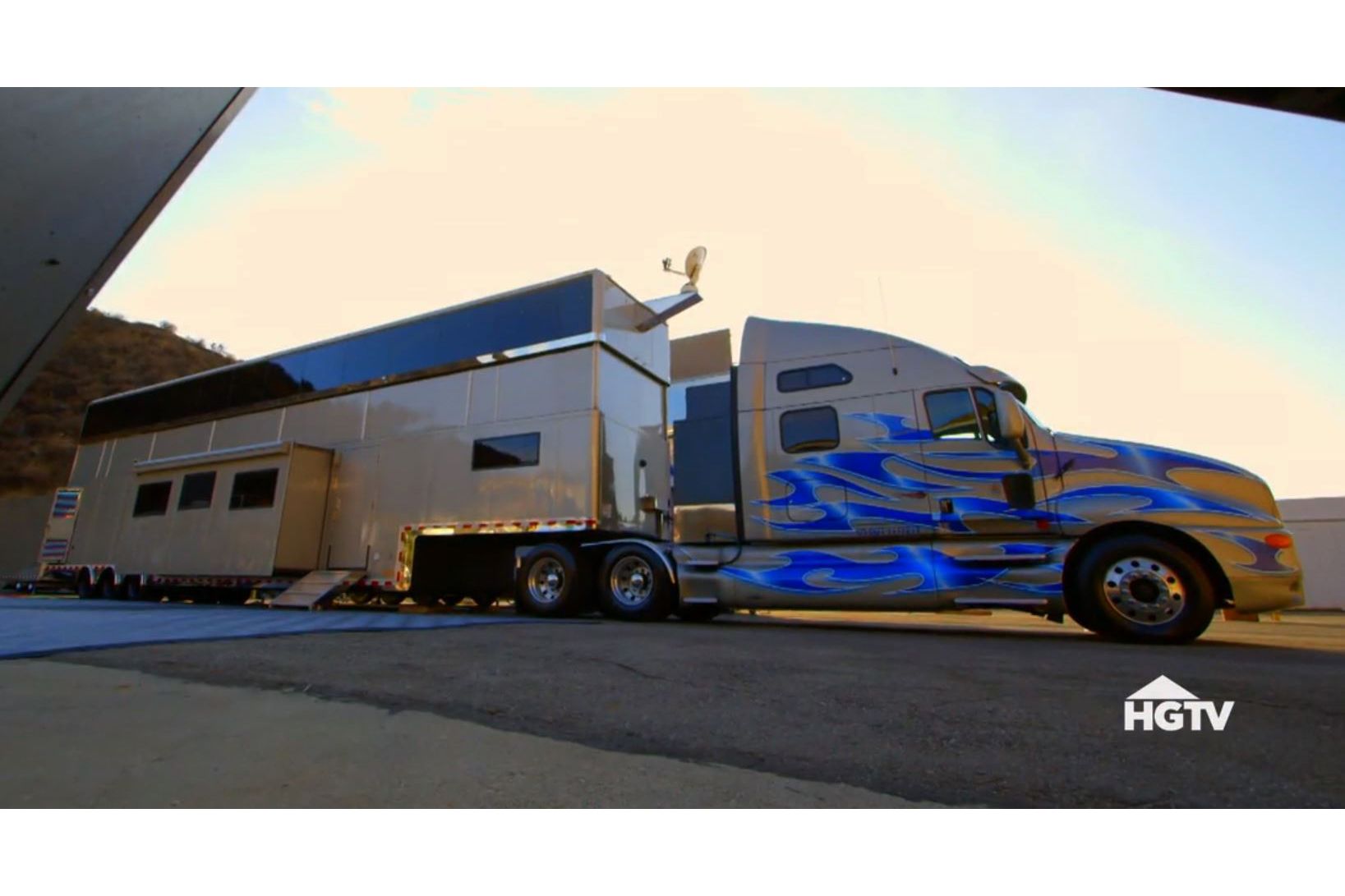Mariah Carey’s Skyscraper On Wheels
