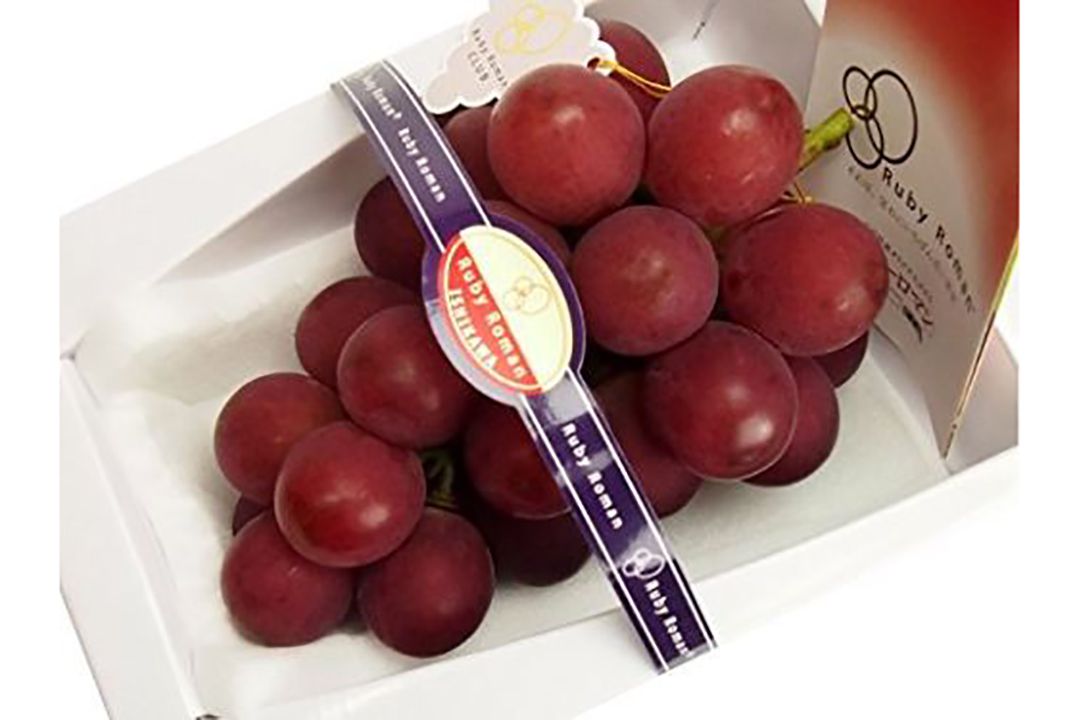 Ruby Roman Grapes