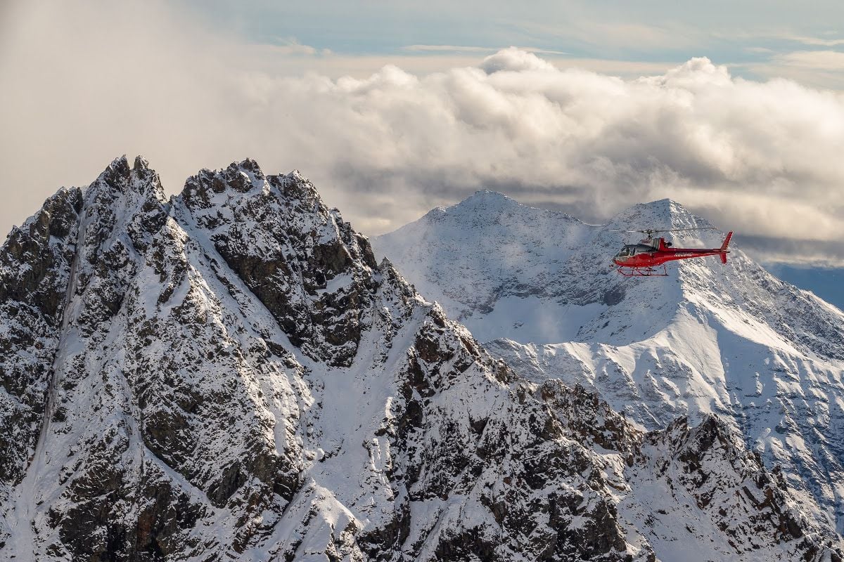 helicopter tour over Denali
