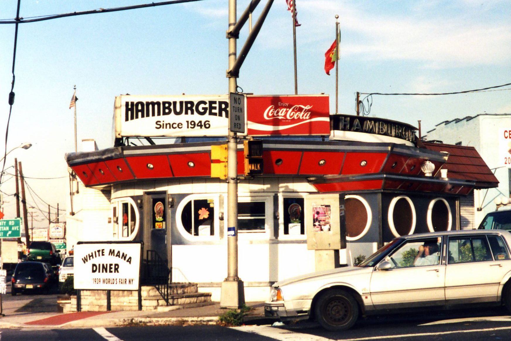 White Mana diner