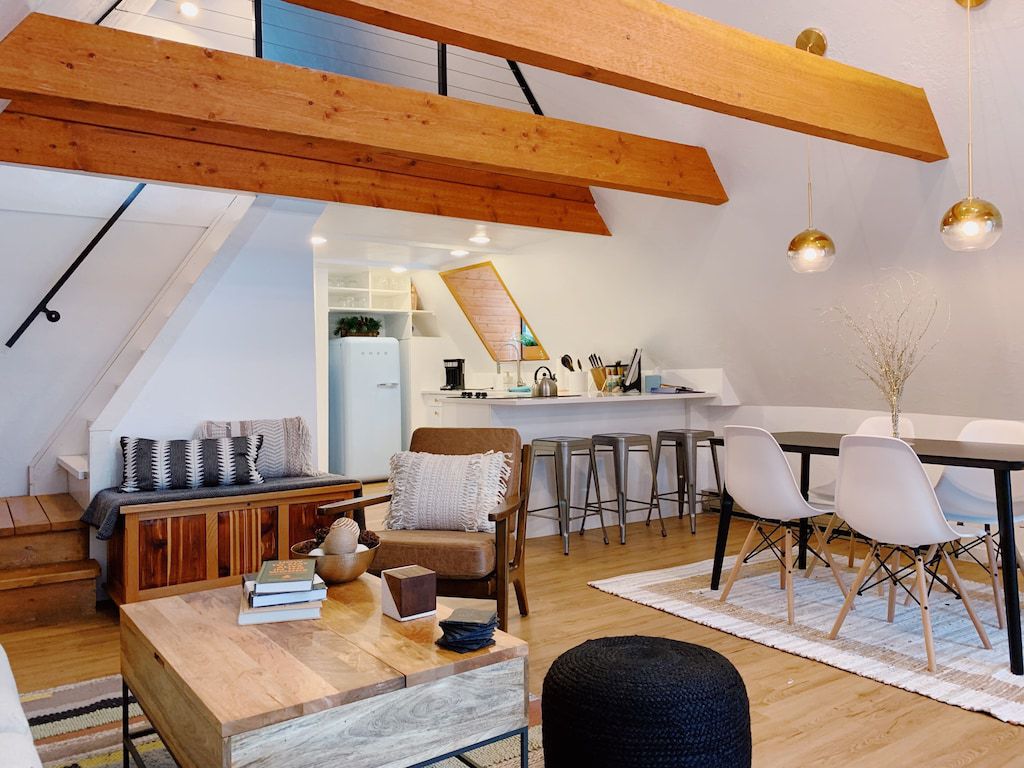 Cottonwood Chalet: More